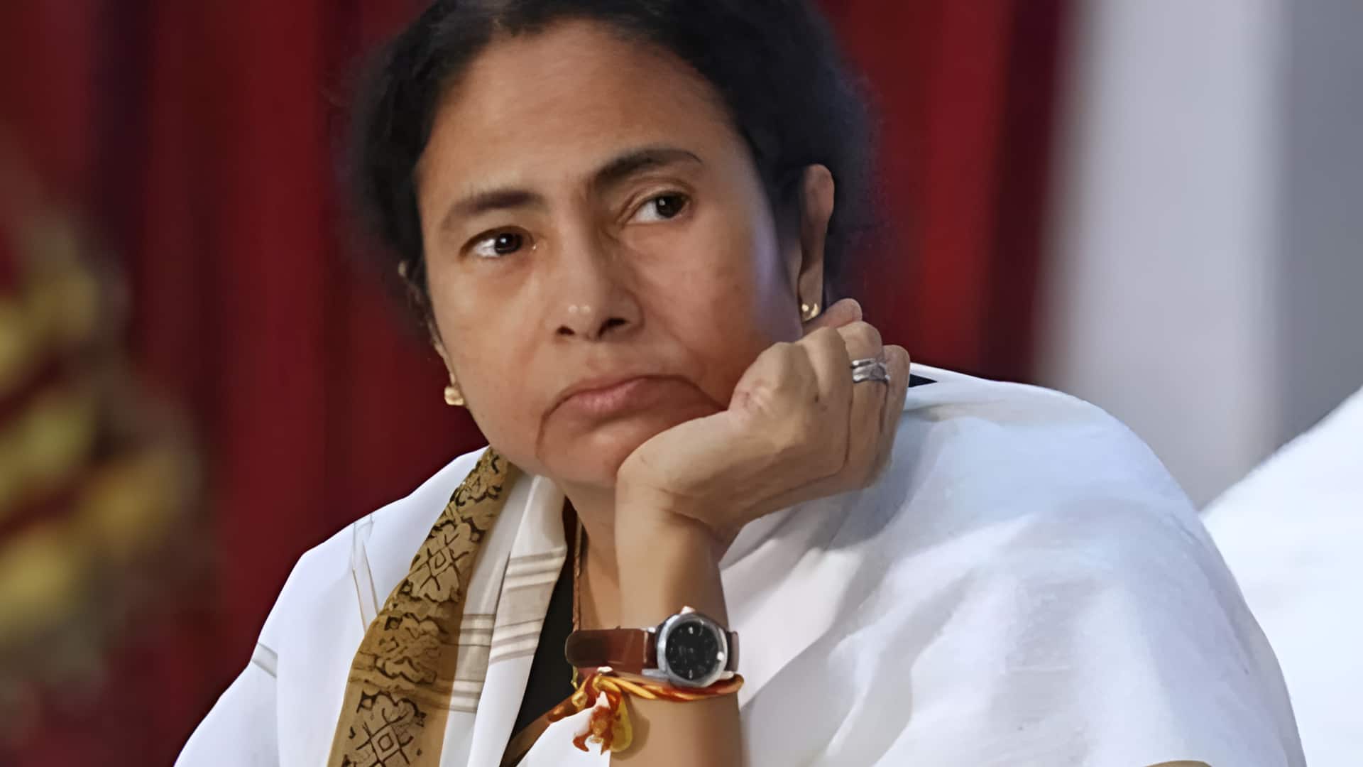 Mamata Banerjee: కోర్టు షరతుల ఉల్లంఘన.. మమతా బెనర్జీపై పోలీసుల కేసు