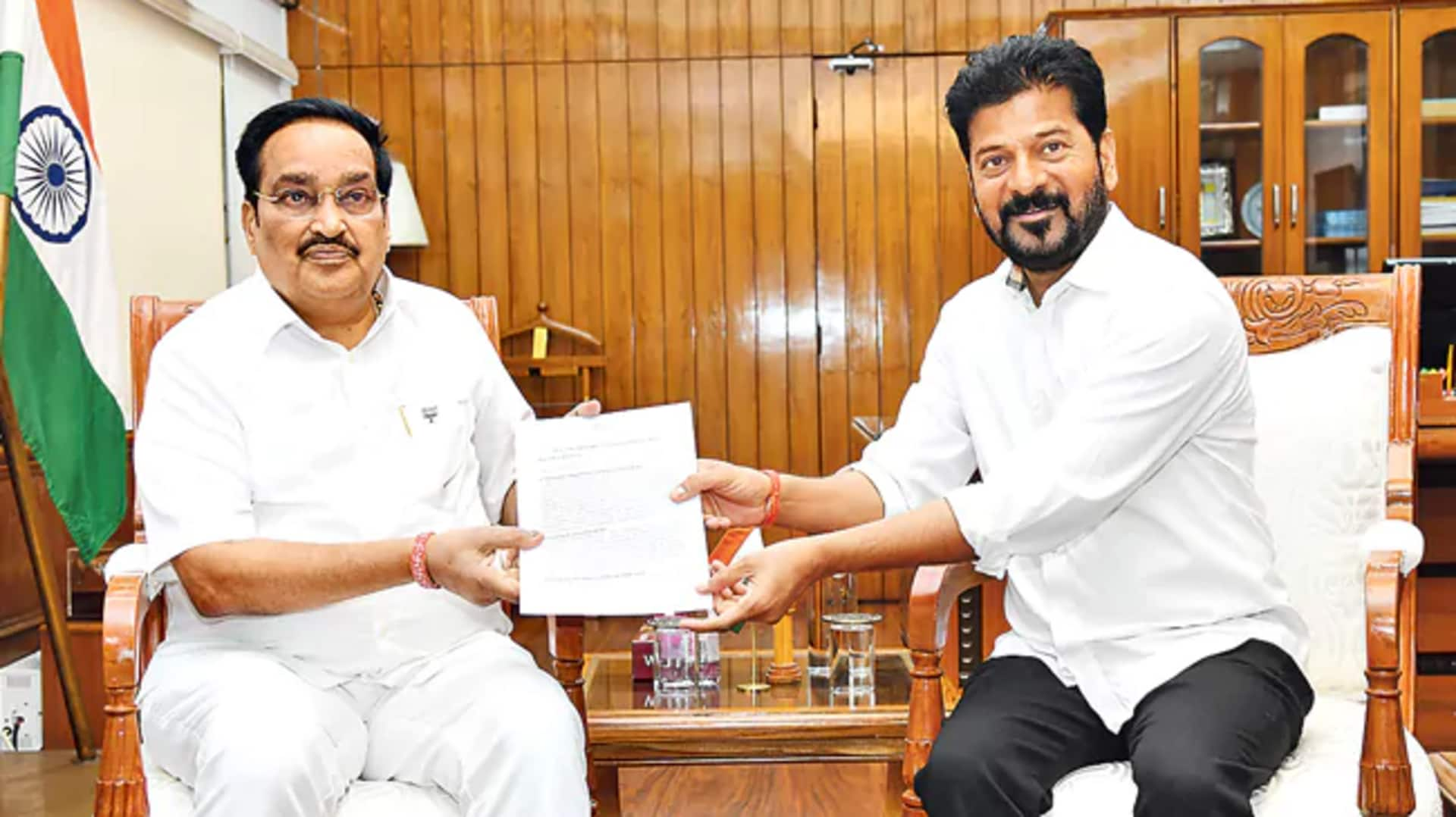 CM Revanth Reddy: కృష్ణా జలాల్లో 70% తెలంగాణకు కేటాయించండి.. కేంద్ర జలశక్తి మంత్రికి రేవంత్‌రెడ్డి వినతి