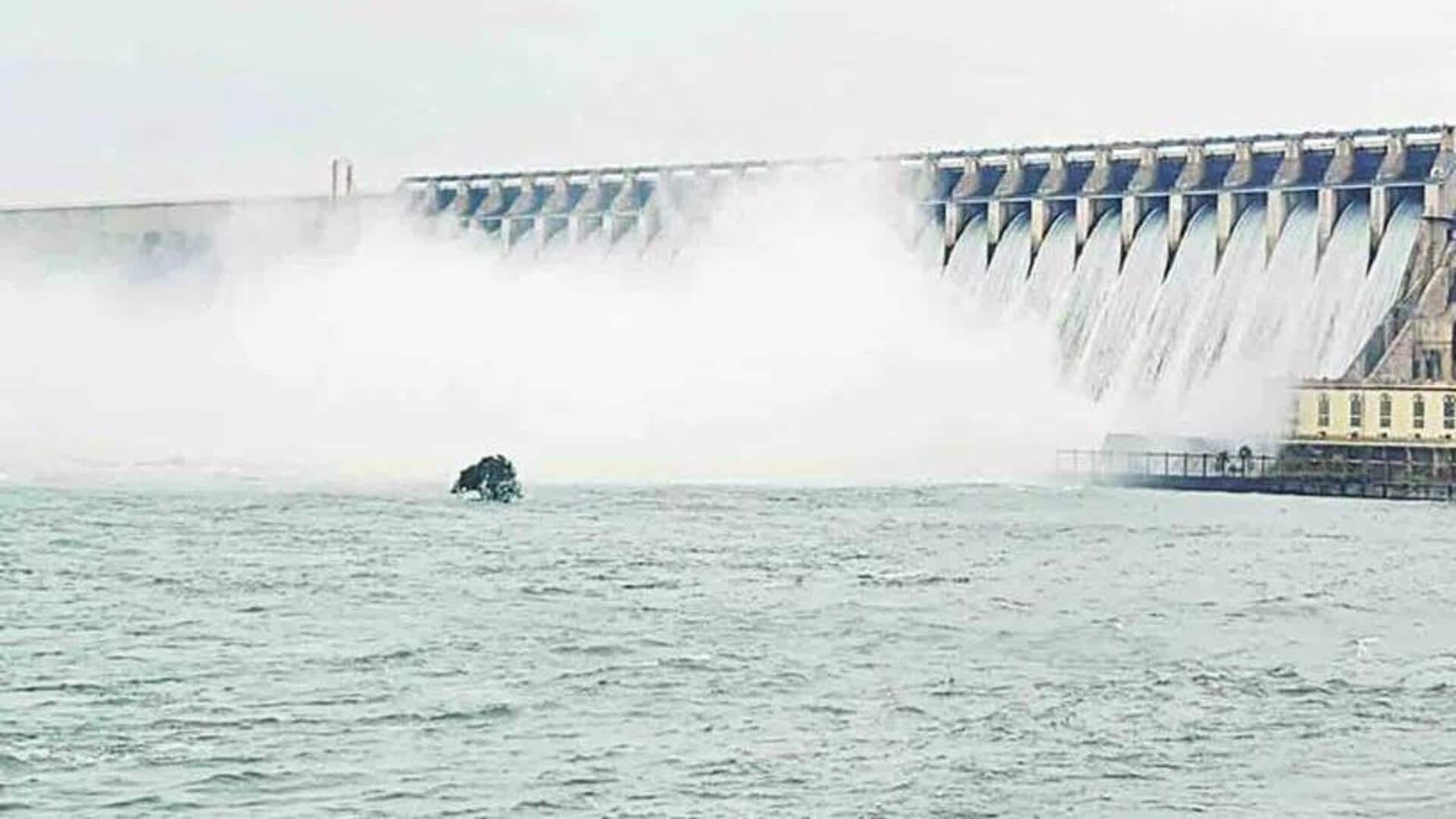 Nagarjuna Sagar: నాగార్జున సాగర్ ప్రాజెక్టుకు వరద ప్రవాహం.. 14 క్రస్ట్ గేట్ల ఎత్తివేత Nagarjuna Sagar: నాగార్జున సాగర్ ప్రాజెక్టుకు వరద ప్రవాహం.. 14 క్రస్ట్ గేట్ల ఎత్తివేత