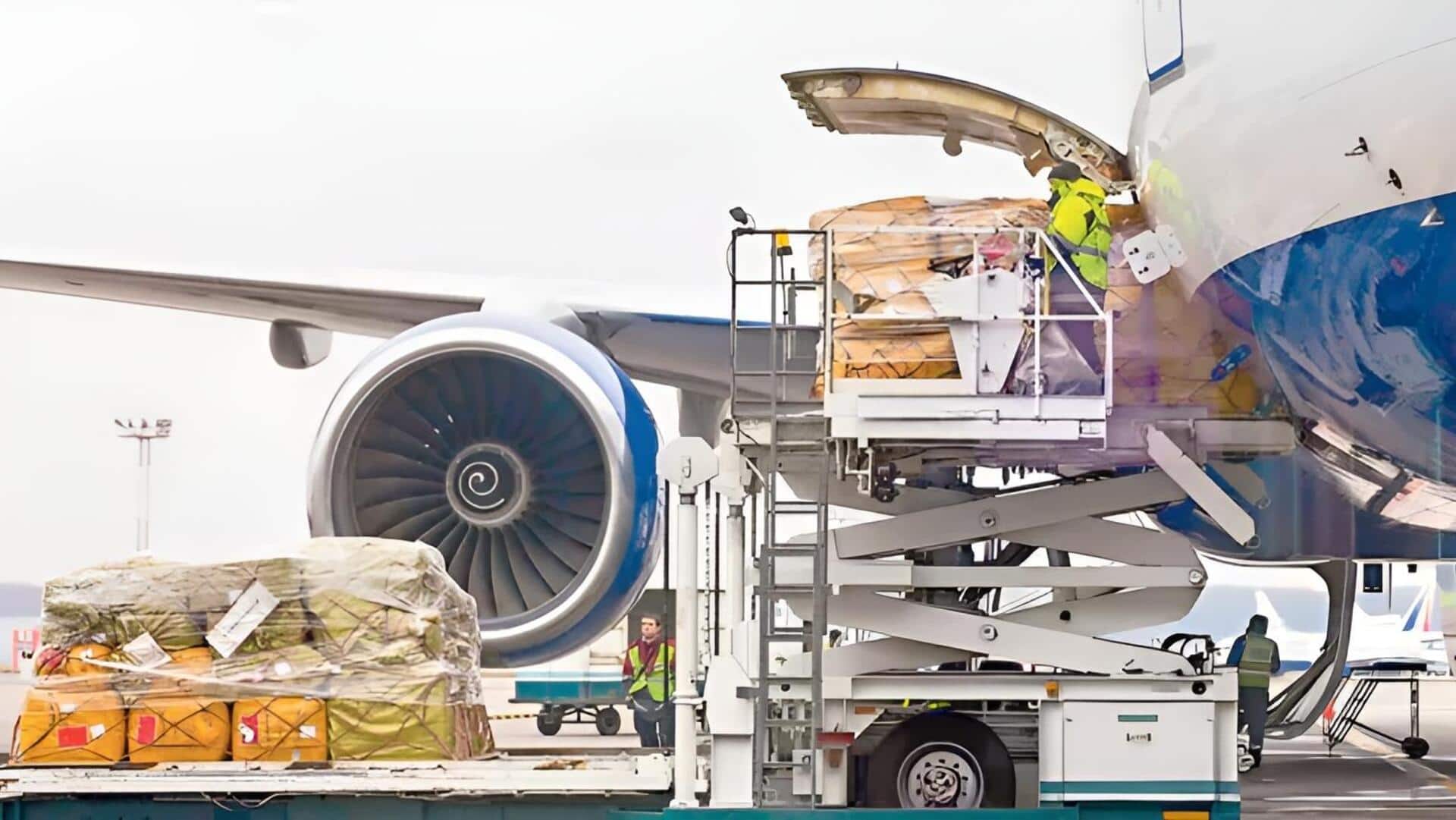 West Asian tensions: యుద్ధ ప్రభావం.. విమాన సరకు రవాణా 'ప్రియం'