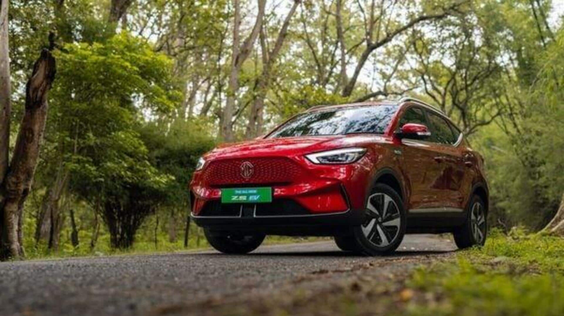MG ZS EV: సింగిల్ ఛార్జ్తో 460 కి.మీ వరకు రేంజ్..ఎంజీ జెడ్ఎస్ ఈవీపై భారీ ప్రైజ్ కట్ని ప్రకటించిన సంస్థ MG ZS EV: సింగిల్ ఛార్జ్తో 460 కి.మీ వరకు రేంజ్..ఎంజీ జెడ్ఎస్ ఈవీపై భారీ ప్రైజ్ కట్ని ప్రకటించిన సంస్థ