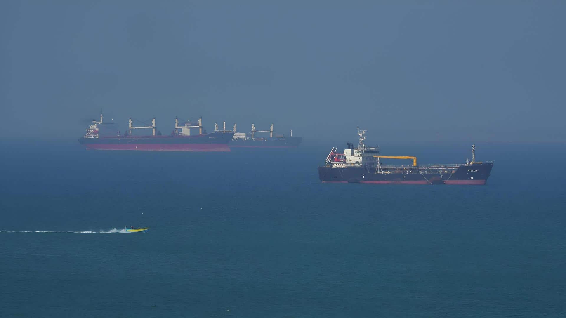 LPG carriers: అమెరికా-ఇరాన్ ఉద్రిక్తతల మధ్య హర్మూజ్ జలసంధి దాటిన రెండు ఎల్‌పీజీ నౌకలు