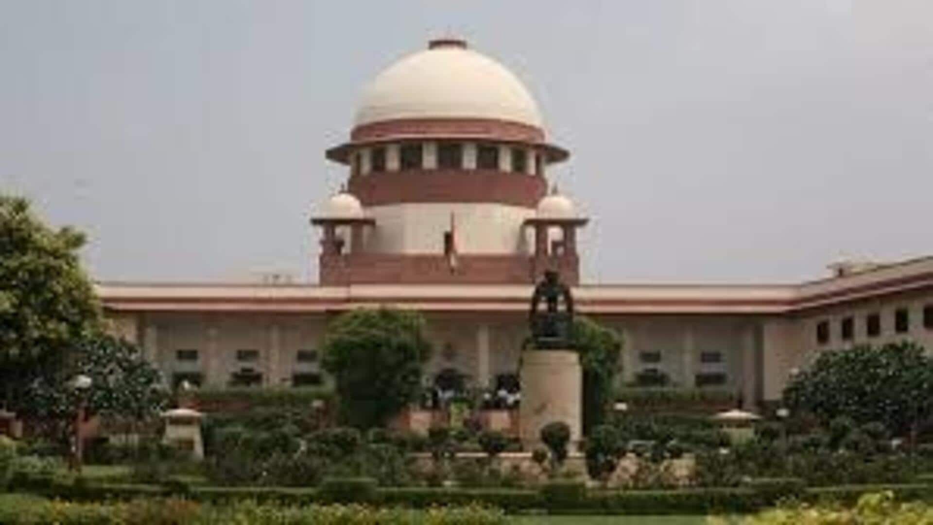 Supreme Court: సుప్రీంకోర్టు చారిత్రాత్మక నిర్ణయం.. సుప్రీంకోర్టు ఉద్యోగాల్లో అధికారిక రిజర్వేషన్లు Supreme Court: సుప్రీంకోర్టు చారిత్రాత్మక నిర్ణయం.. సుప్రీంకోర్టు ఉద్యోగాల్లో అధికారిక రిజర్వేషన్లు