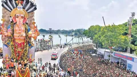 Khairatabad ganesh: ఖైరతాబాద్‌ బడా గణేశ్‌ శోభాయాత్ర ఘనంగా ప్రారంభం (వీడియో)