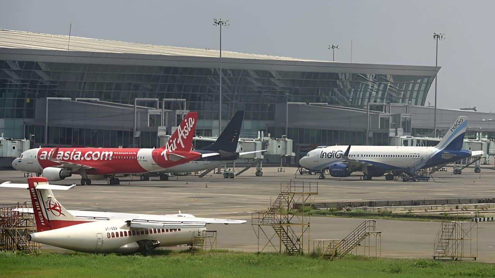 ICRA: భారత్‌లో విమానయాన రంగానికి దెబ్బ.. FY26లో ₹170-180 బిలియన్ నష్టాలు