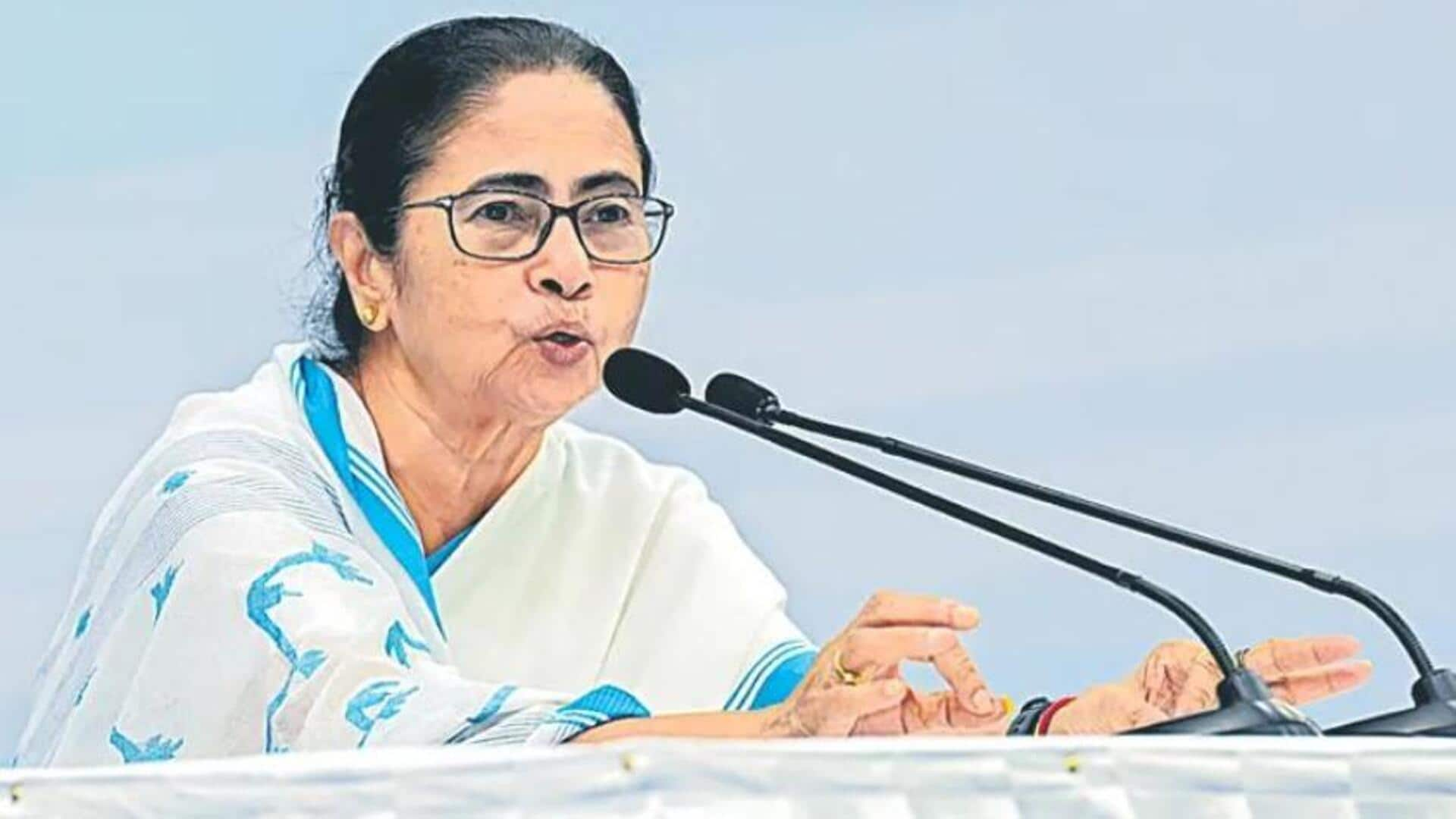 Mamata Banerjee: బెంగాల్‌లో వరదలు.. కేంద్ర సాయం చేయలేదని మమతా బెనర్జీ విమర్శలు 