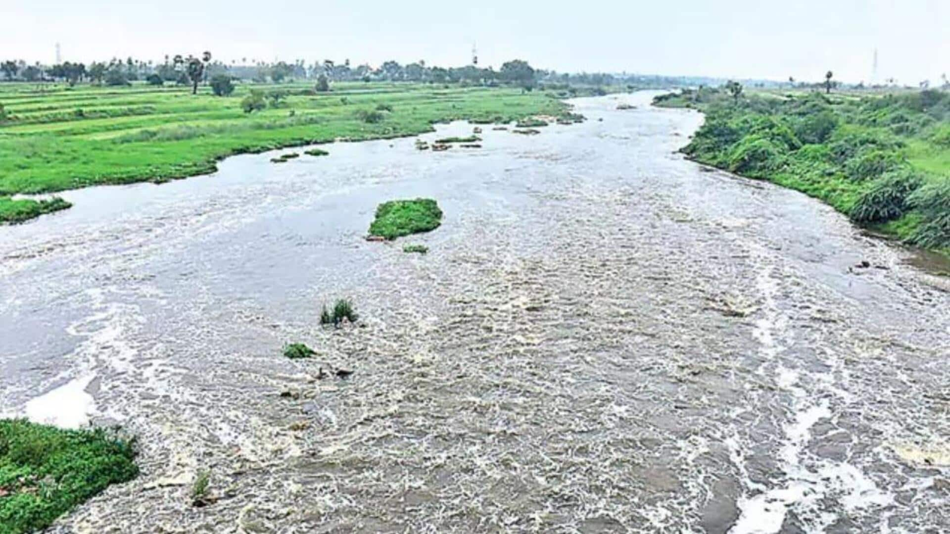 Musi River: మూసీ నదిలో వరద ఉధృతి.. ప్రజలు అప్రమత్తంగా ఉండాలన్న అధికారులు 