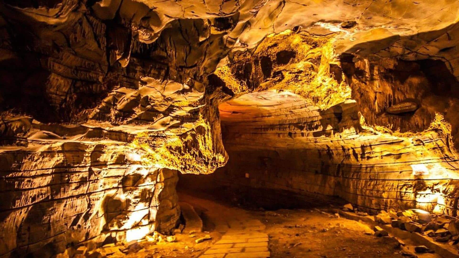 Belum Caves: భౌగోళిక వారసత్వ ప్రదేశంగా బెలూం గుహలు..జియోలాజికల్ సర్వే ఆఫ్ ఇండియా గుర్తింపు Belum Caves: భౌగోళిక వారసత్వ ప్రదేశంగా బెలూం గుహలు..జియోలాజికల్ సర్వే ఆఫ్ ఇండియా గుర్తింపు
