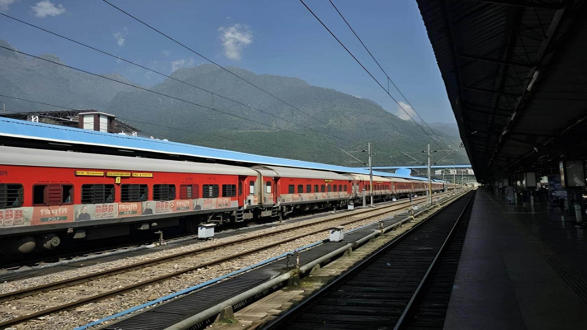 Summer Special Trains : ప్రయాణికులకు గుడ్‌న్యూస్.. ఏపీ, తెలంగాణ మీదుగా సమ్మర్ స్పెషల్ రైళ్లు!