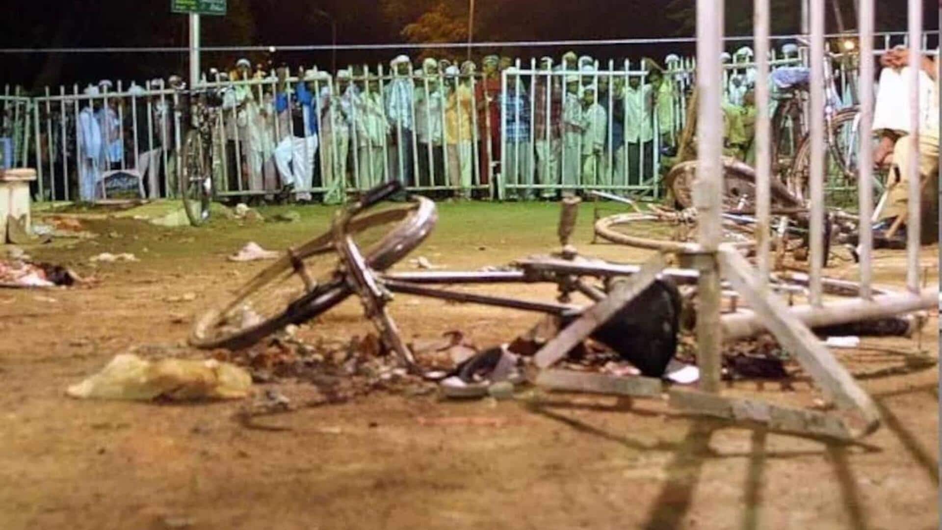 Malegaon Blast Case: 2008 మాలేగావ్ బాంబు పేలుళ్ల కేసులో నేడు తుది తీర్పు; నిందితుల భవిష్యత్తుపై ఉత్కంఠ Malegaon Blast Case: 2008 మాలేగావ్ బాంబు పేలుళ్ల కేసులో నేడు తుది తీర్పు; నిందితుల భవిష్యత్తుపై ఉత్కంఠ