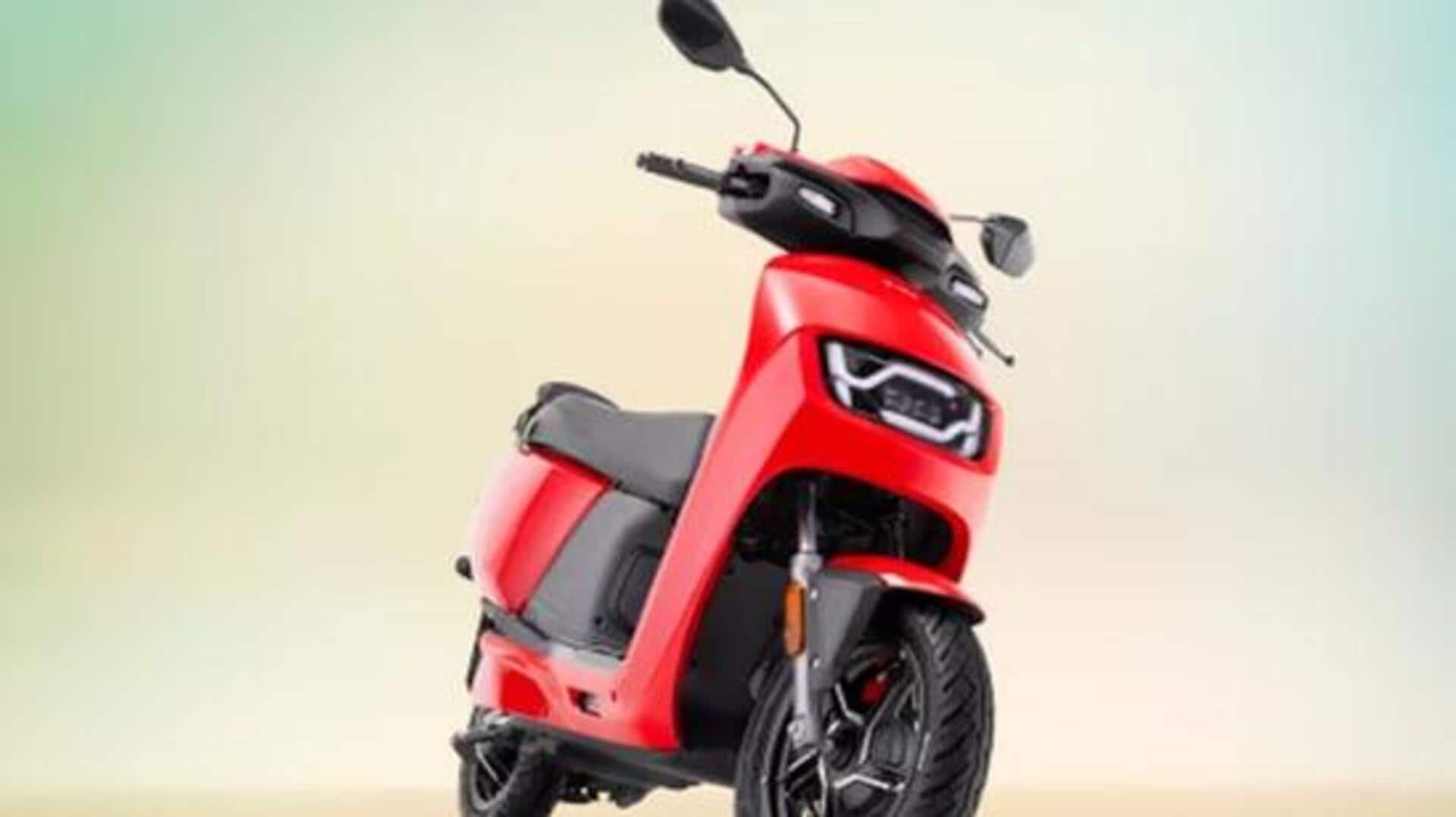 Vida Vx2: తక్కువ ధరలో లభించే విడా వీఎక్స్2 ఎలక్ట్రిక్ స్కూటర్.. మధ్య తరగతి వినియోగదారులకు మంచి ఎంపిక! Vida Vx2: తక్కువ ధరలో లభించే విడా వీఎక్స్2 ఎలక్ట్రిక్ స్కూటర్.. మధ్య తరగతి వినియోగదారులకు మంచి ఎంపిక!
