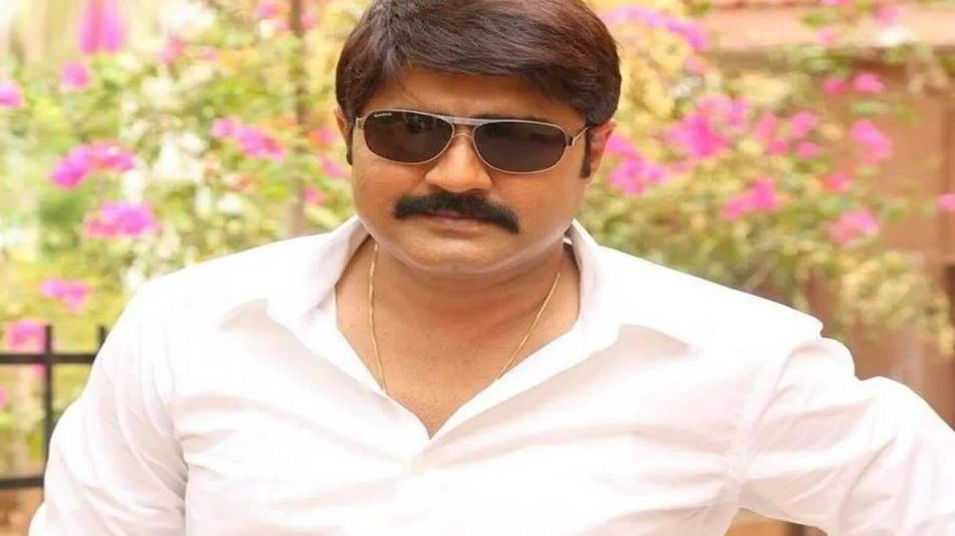 Srikanth: శ్రీకాంత్ కుటుంబానికి ప్రైవేట్ పూజలు.. వేద పండితుడిపై చర్యలు! Srikanth: శ్రీకాంత్ కుటుంబానికి ప్రైవేట్ పూజలు.. వేద పండితుడిపై చర్యలు!