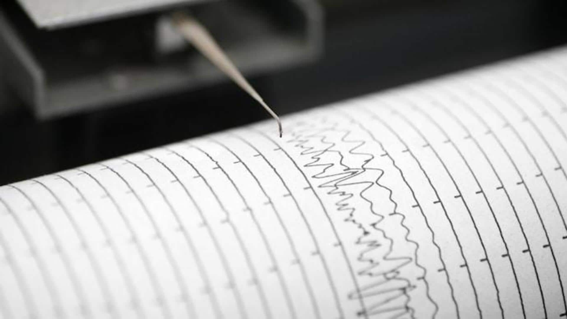 Russia: రష్యాలోని కురిల్ దీవులలో 6.4 తీవ్రతతో భూకంపం.. సునామీ హెచ్చరికలు జారీ Russia: రష్యాలోని కురిల్ దీవులలో 6.4 తీవ్రతతో భూకంపం.. సునామీ హెచ్చరికలు జారీ