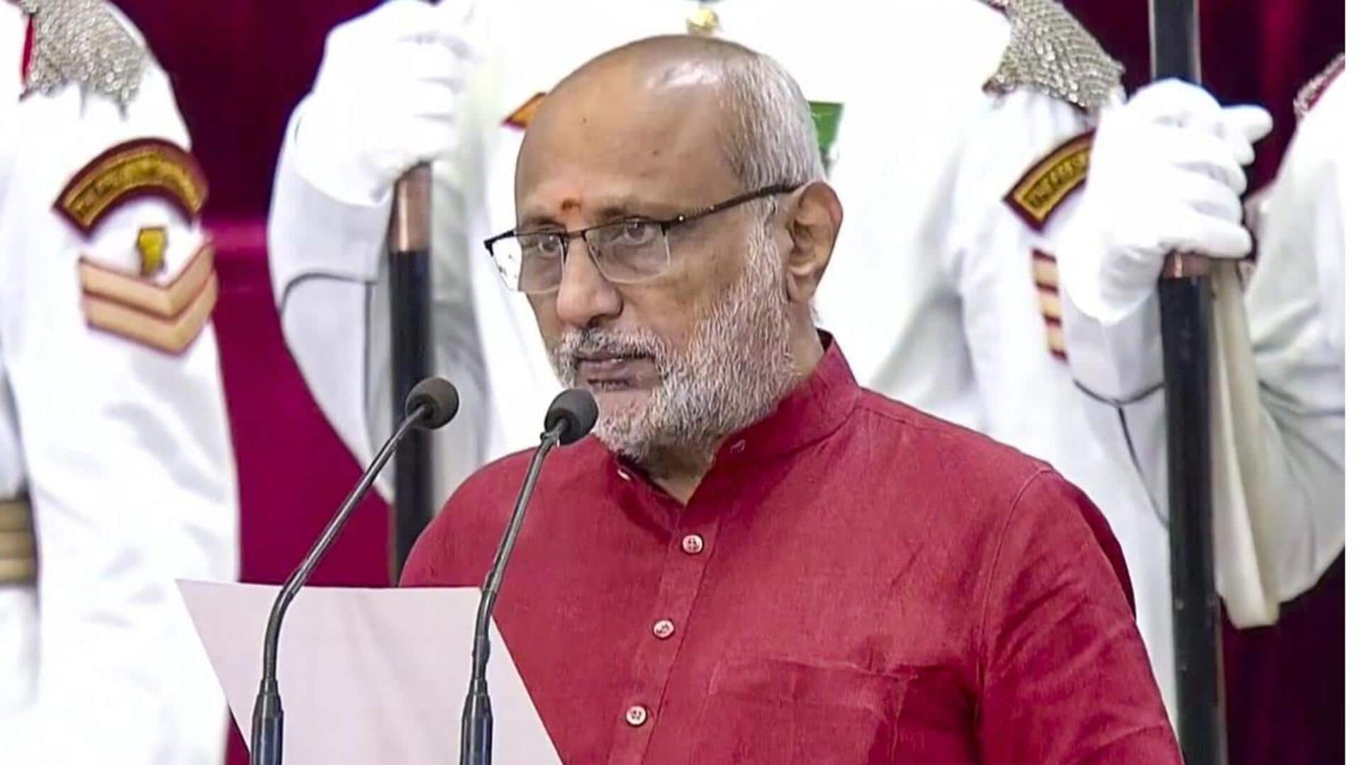 CP Radhakrishnan: ఉప రాష్ట్రపతిగా ప్రమాణస్వీకారం చేసిన సీపీ రాధాకృష్ణన్ CP Radhakrishnan: ఉప రాష్ట్రపతిగా ప్రమాణస్వీకారం చేసిన సీపీ రాధాకృష్ణన్