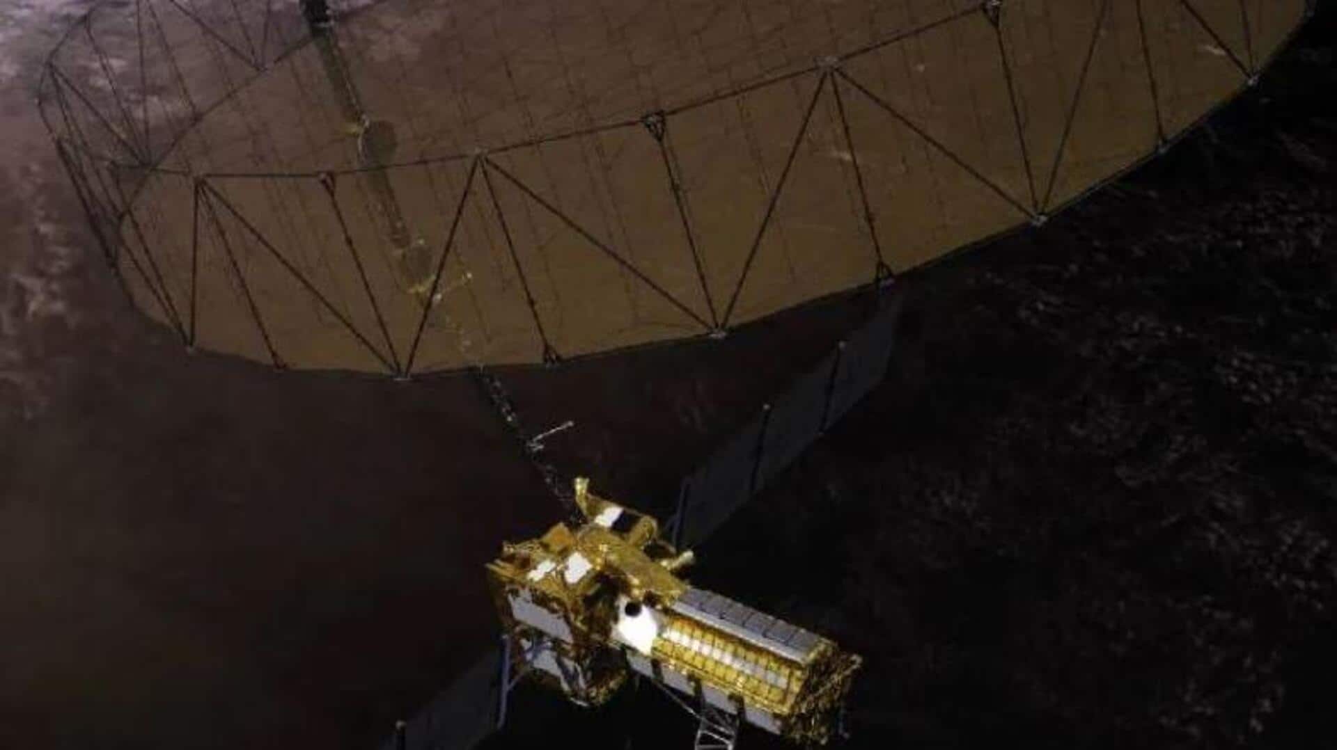 Nisar satellite: రేపే నింగిలోకి 'నిసార్'.. ప్రతి 12 రోజులకు భూమిని స్కాన్ చేసే అద్భుతం! Nisar satellite: రేపే నింగిలోకి 'నిసార్'.. ప్రతి 12 రోజులకు భూమిని స్కాన్ చేసే అద్భుతం!
