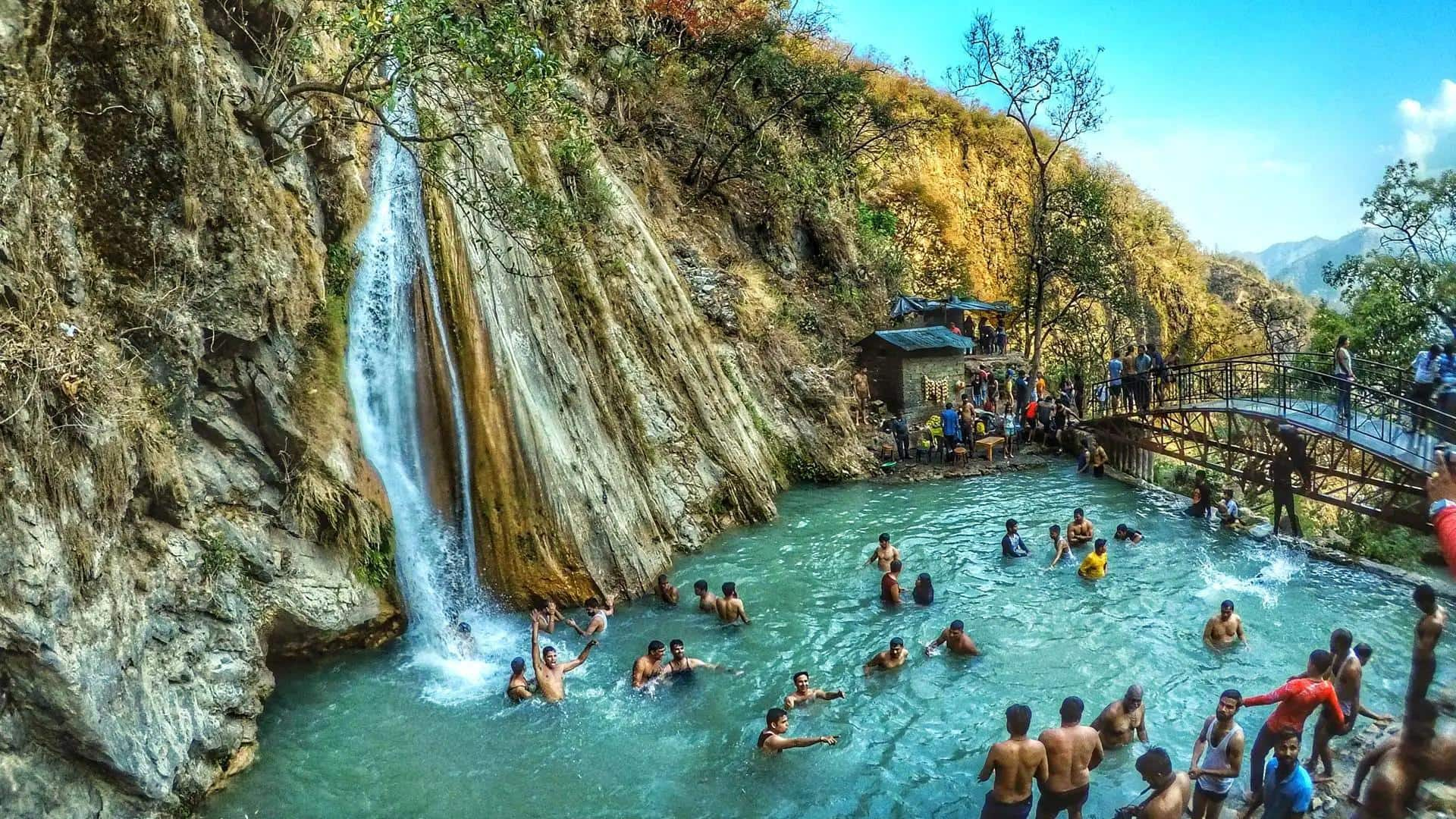 Water Fall In Rishikesh: భారతదేశంలో ఉన్న ఈ రహస్య జలపాతం గురించి మీకు తెలుసా..?