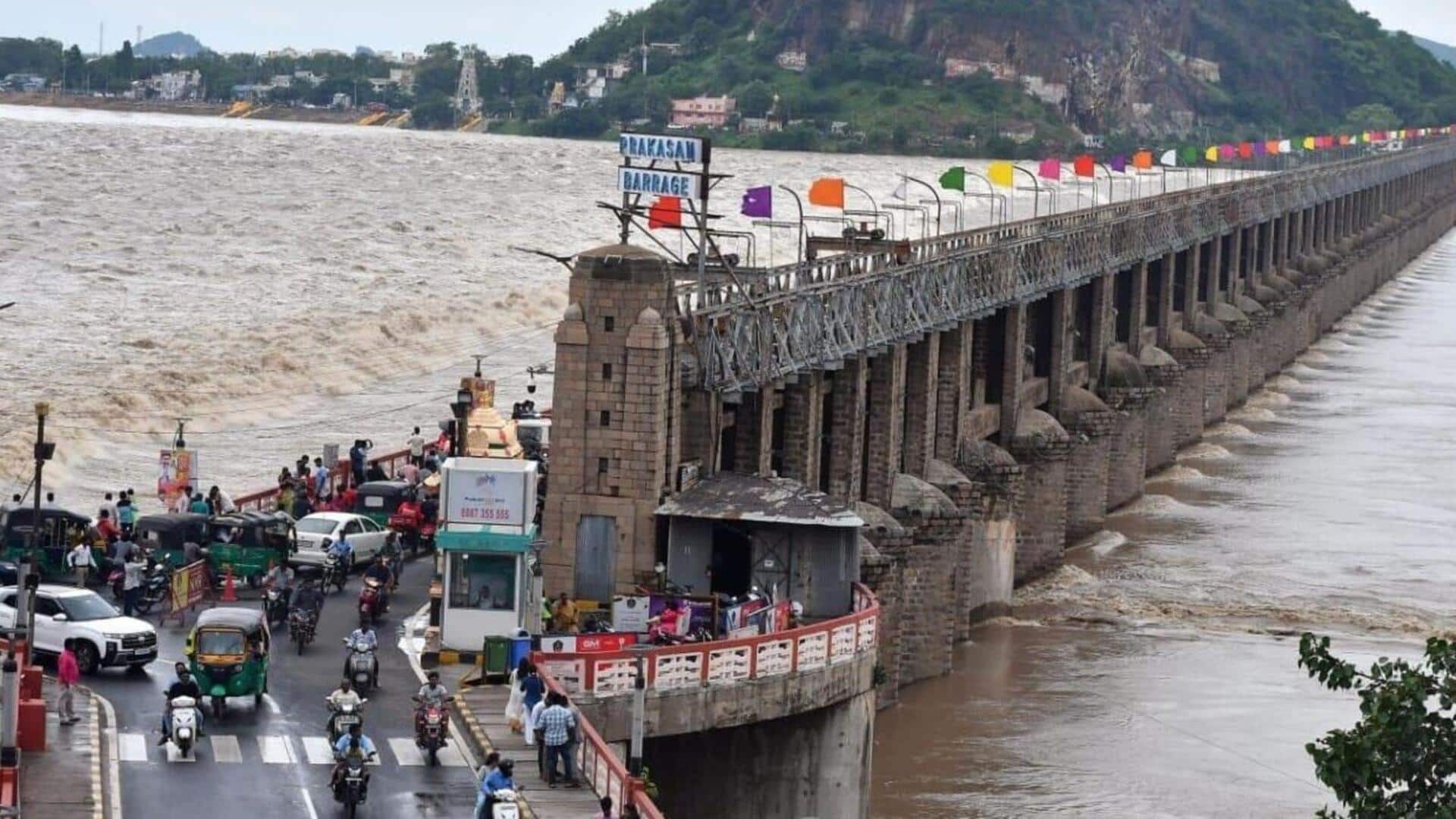Krishna River: ఉదృతంగా ప్రవహిస్తున్న కృష్ణమ్మ.. విపత్తు నిర్వహణ సంస్థ హెచ్చరికలు Krishna River: ఉదృతంగా ప్రవహిస్తున్న కృష్ణమ్మ.. విపత్తు నిర్వహణ సంస్థ హెచ్చరికలు