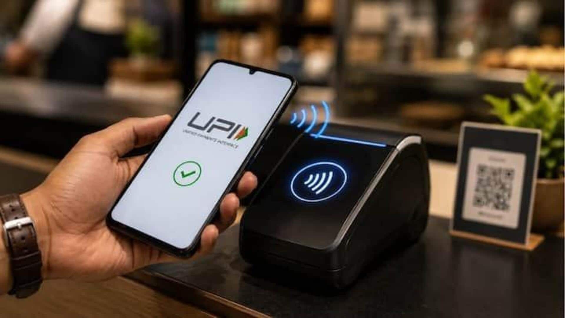 UPI charges: UPI ఛార్జీలపై కీలక నిర్ణయం.. MDRపై 18% GST కొనసాగుతుందా?