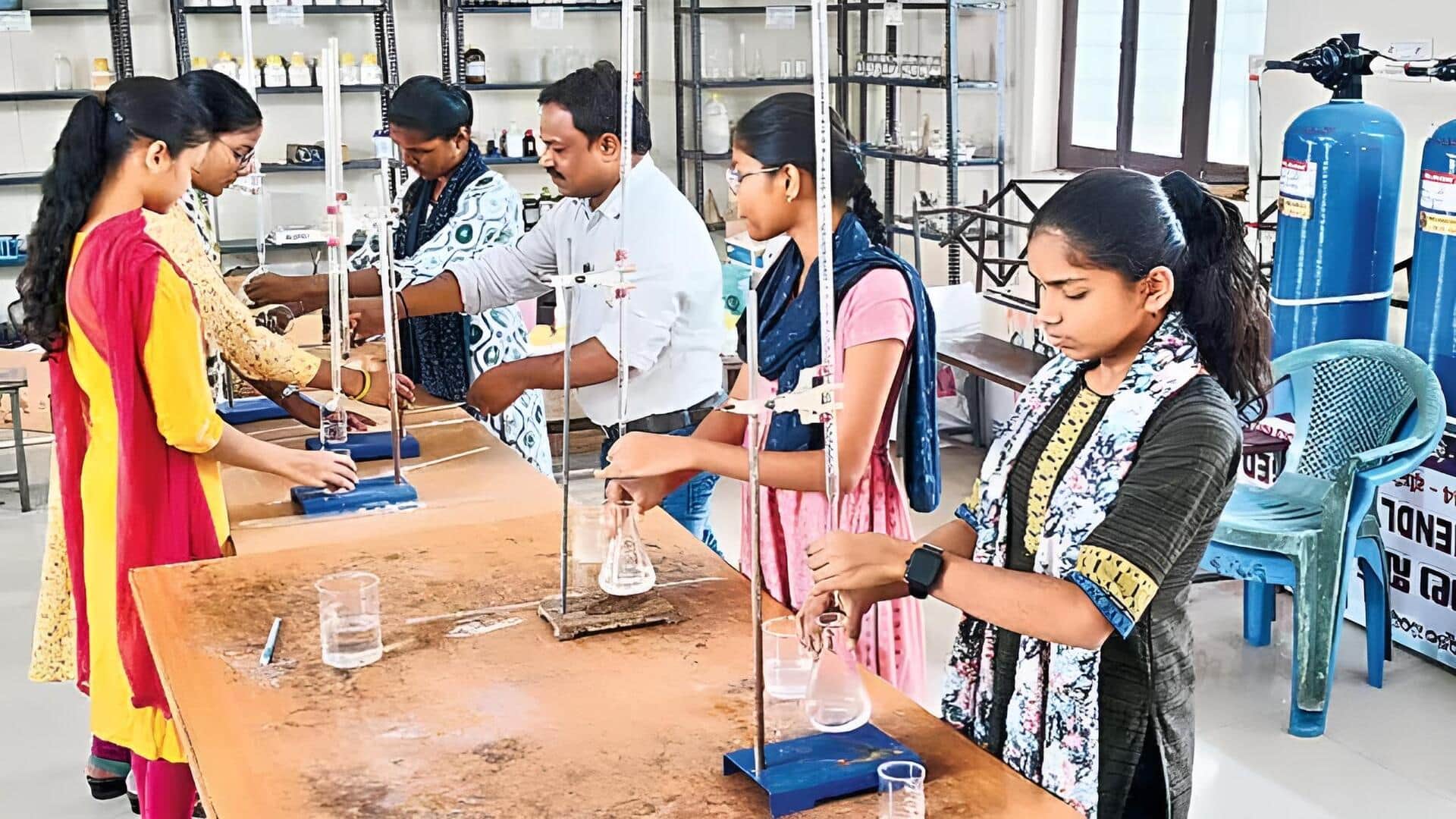 Inter Students : ఫిబ్రవరి 2 నుంచి ఇంటర్ ప్రాక్టికల్స్.. హాల్‌టికెట్లపై కీలక ప్రకటన..