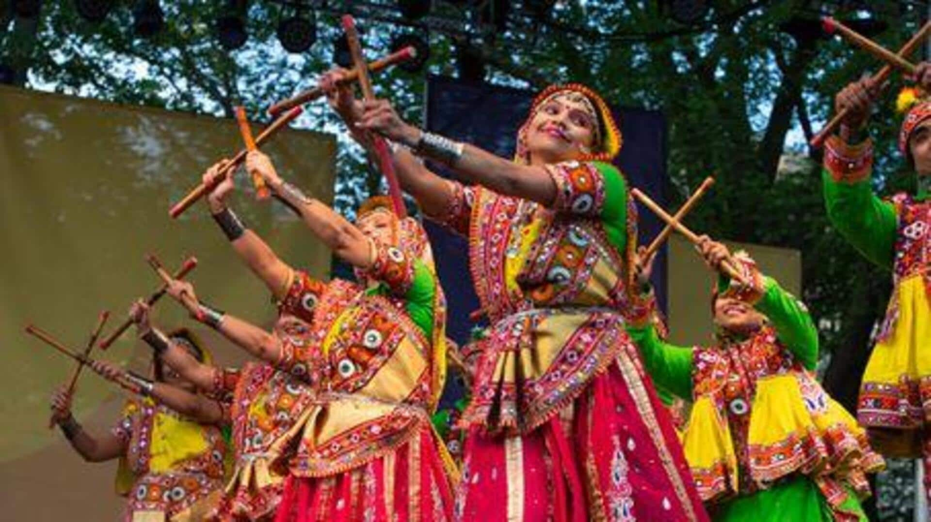 Garba dance: నవరాత్రి పండుగలో గర్భా, దాండియా ప్రాముఖ్యత.. ఎందుకు ఆడతారు తెలుసా?