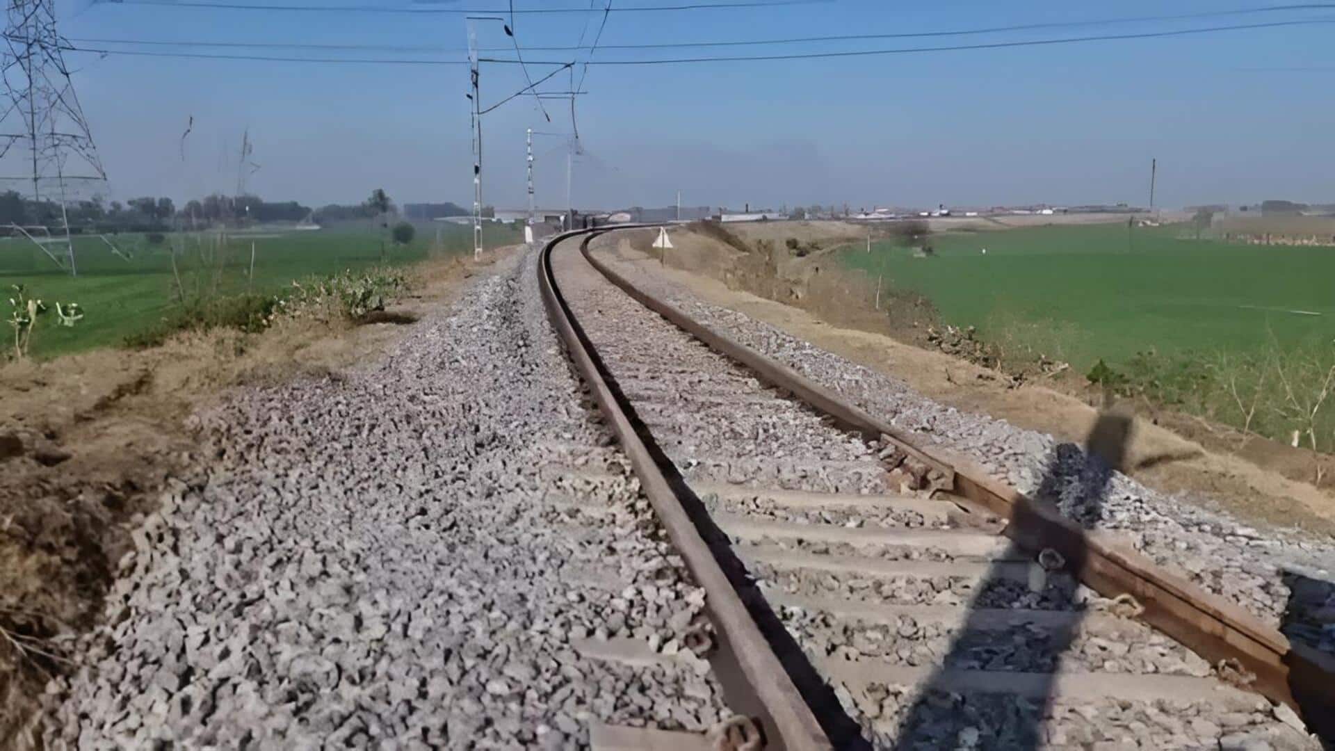 Indian Railways: కొత్త సాంకేతికతతో కుదుపుల్లేని రైలు ప్రయాణం