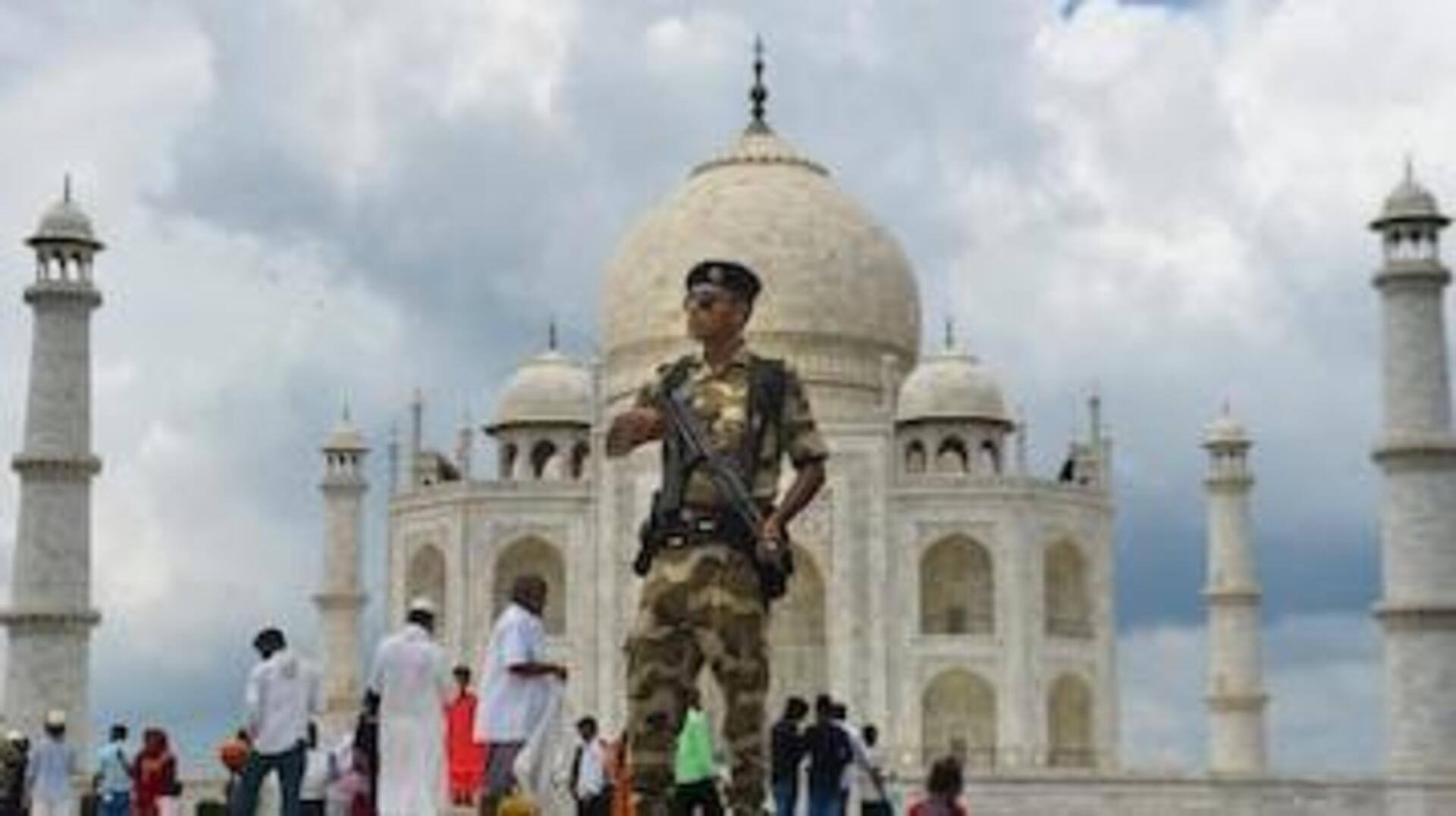 Tajmahal: తాజ్‌మహల్‌కు బాంబు బెదిరింపు.. చివరికి బూటకమని తేలడంతో