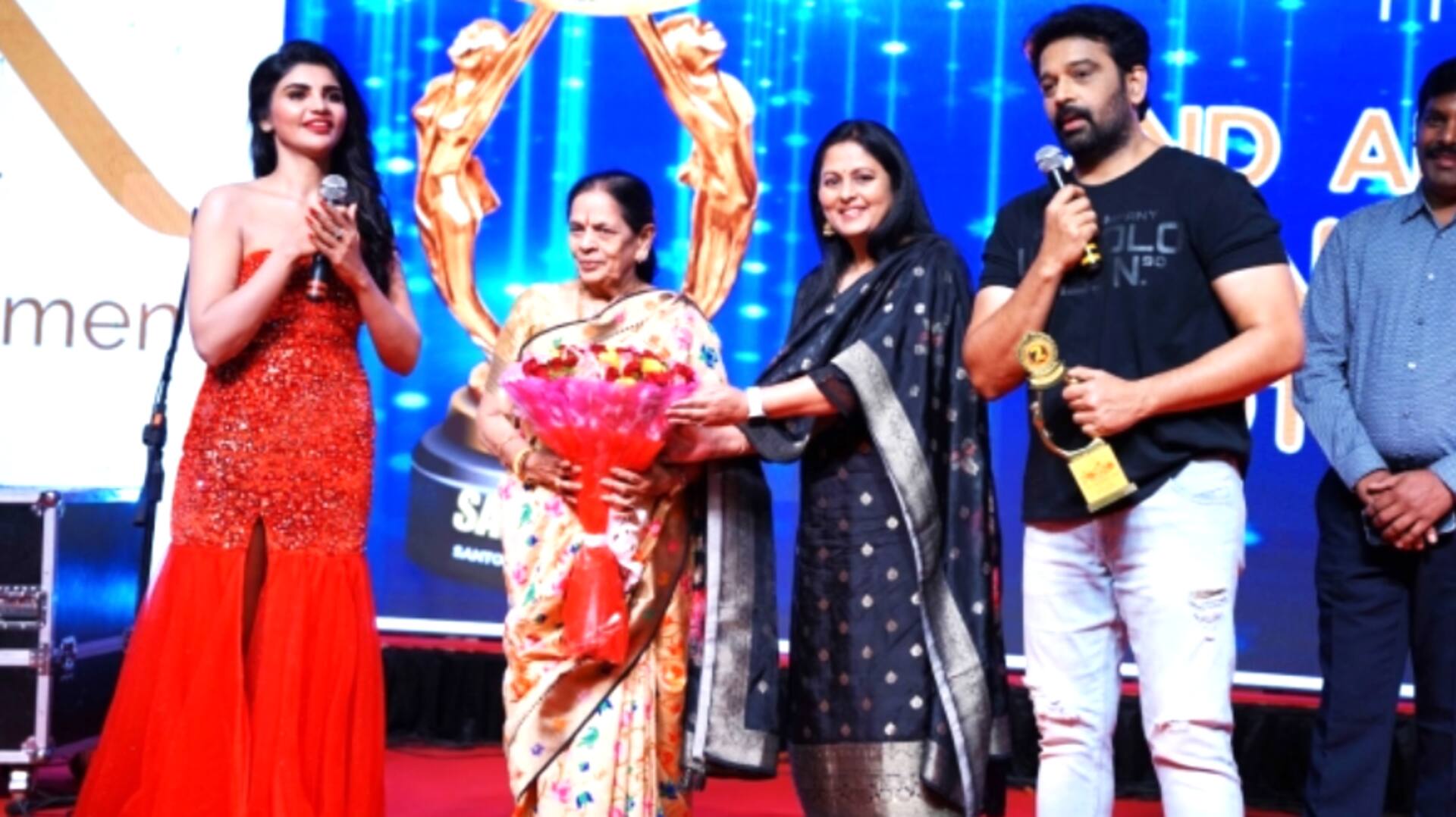 Santosham OTT Awards : సినీప్రముఖుల మధ్య అట్టహాసంగా సంతోషం ఓటిటి అవార్డ్స్