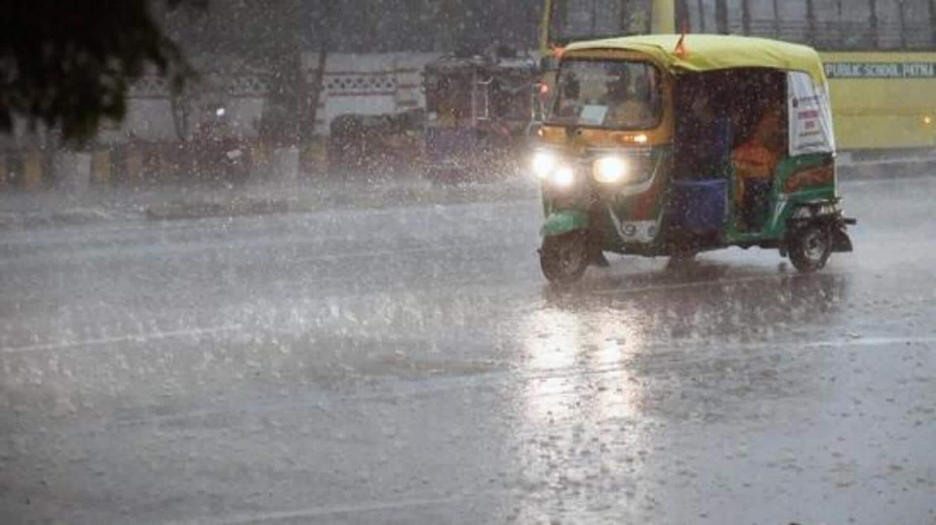 Weather Update: దక్షిణ, ఈశాన్య, తూర్పు భారతంలో భారీ వర్షాలు.. ఉత్తరాన మాత్రం హీట్వేవ్.. Weather Update: దక్షిణ, ఈశాన్య, తూర్పు భారతంలో భారీ వర్షాలు.. ఉత్తరాన మాత్రం హీట్వేవ్..