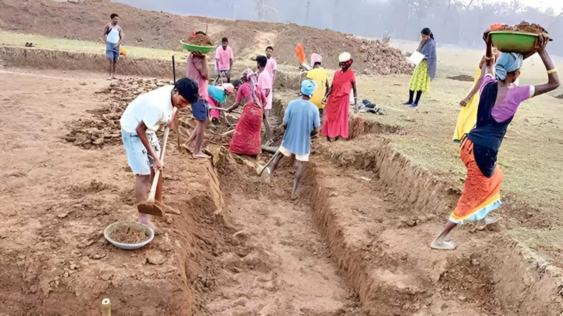 MGNREGA: ఉపాధి చట్టానికి కొత్త రూపం.. G RAM G పేరుతో కేంద్రం కీలక బిల్లు