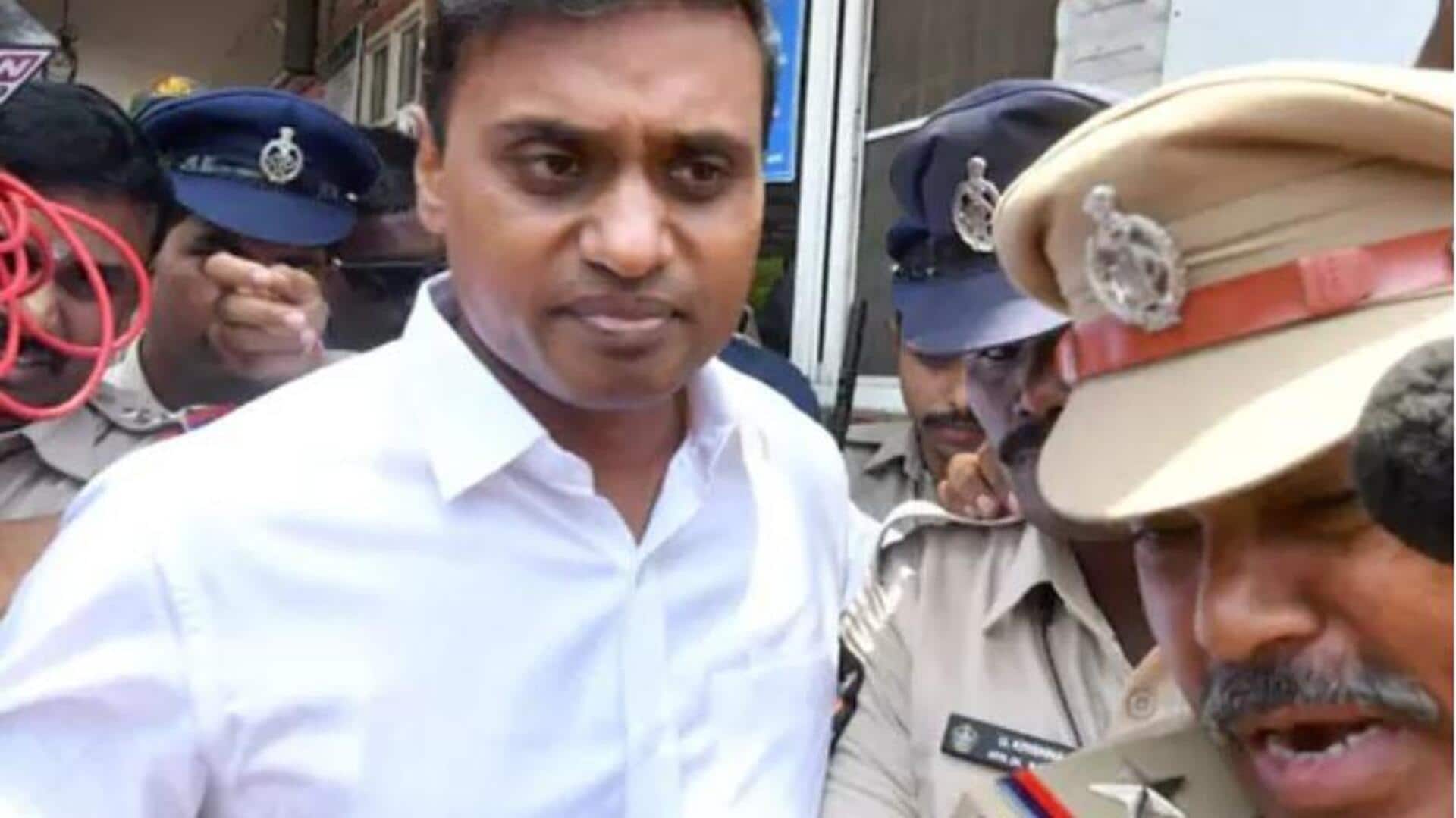 Mithun Reddy: ఏ4 నిందితుడిగా మిథున్‌రెడ్డి.. విజయవాడ కోర్టు ఎదుట హాజరు