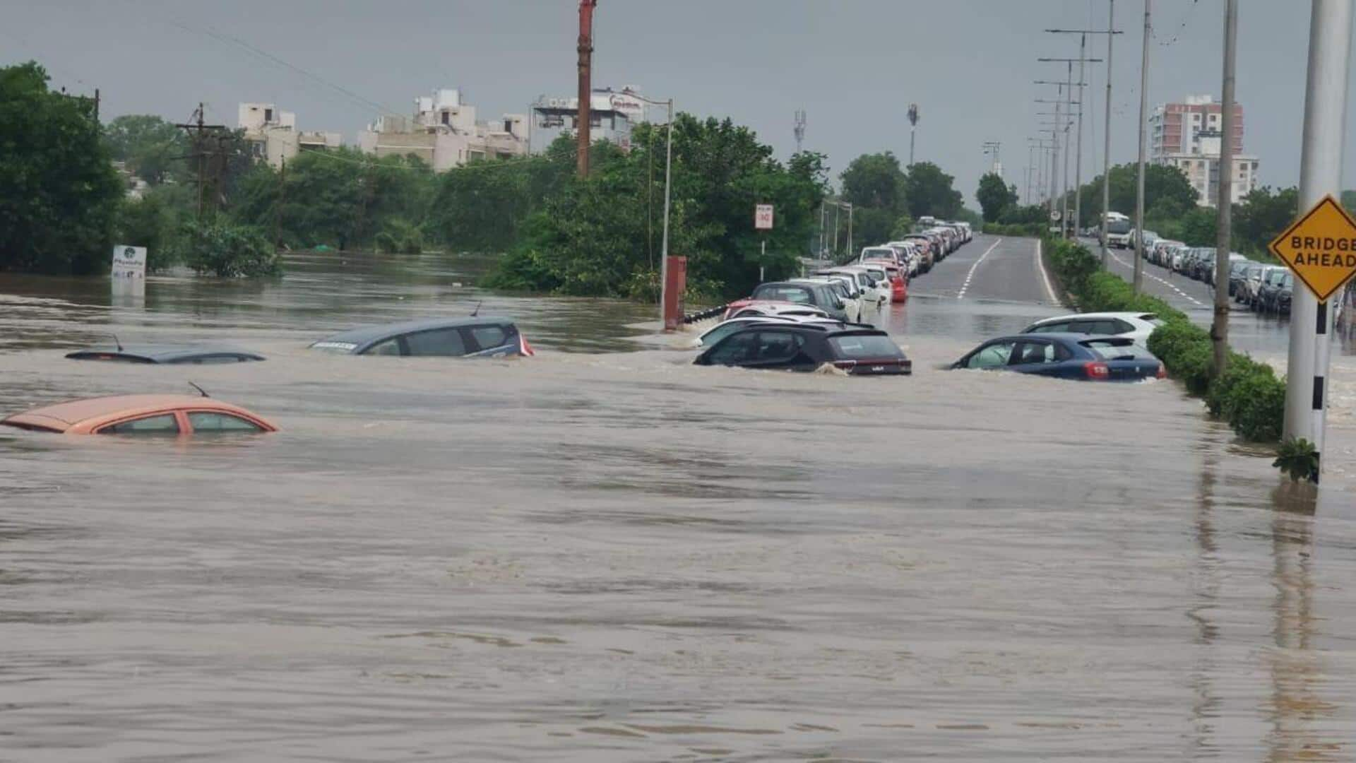 Gujarat Flood: గుజరాత్‌లో వరదలు.. 26 మంది మృతి, 11 జిల్లాల్లో రెడ్ అలర్ట్