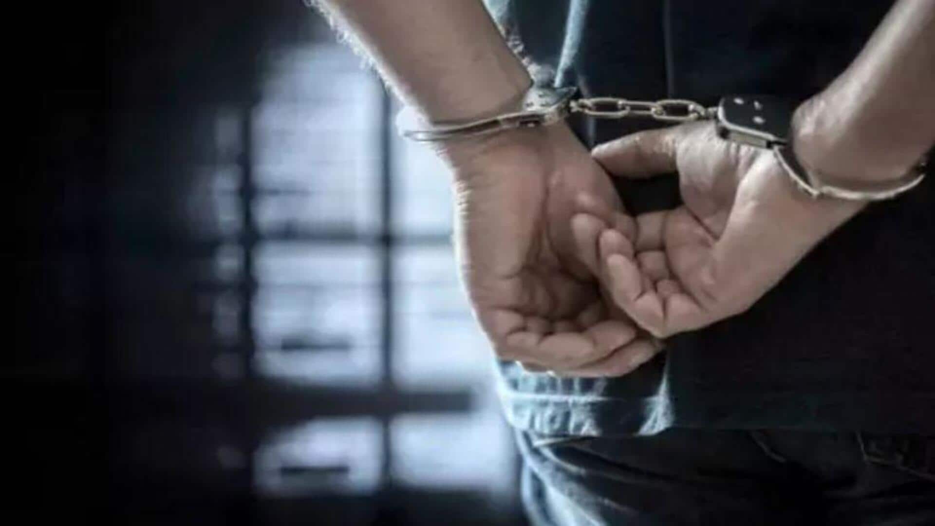 Honeymoon Murder: 'హనీమూన్ హత్య' కేసులో మలుపు.. ఇందౌర్ రియల్ ఎస్టేట్ వ్యాపారి అరెస్టు Honeymoon Murder: 'హనీమూన్ హత్య' కేసులో మలుపు.. ఇందౌర్ రియల్ ఎస్టేట్ వ్యాపారి అరెస్టు
