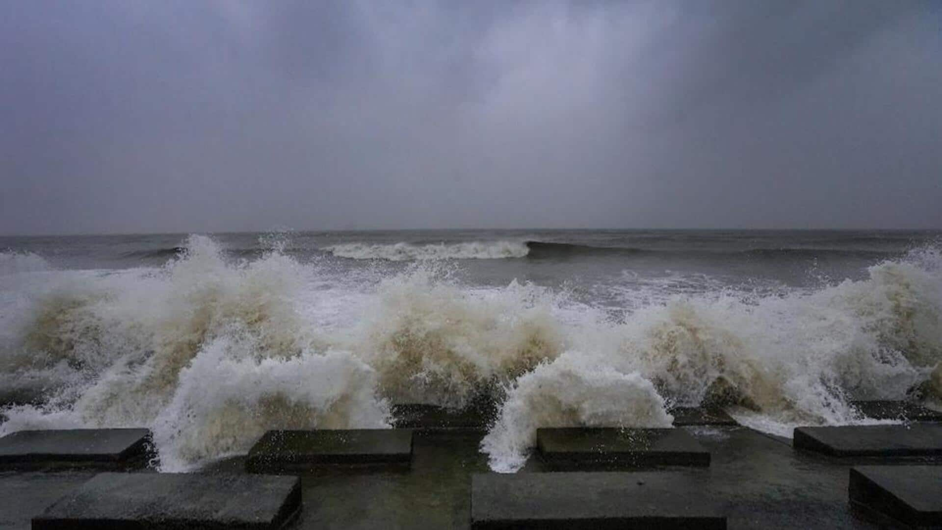 Cyclone Dana: ఒడిశా వద్ద తీరం దాటిన దానా తుఫాన్.. తీరప్రాంత జిల్లాలో భారీ వర్షాలు..