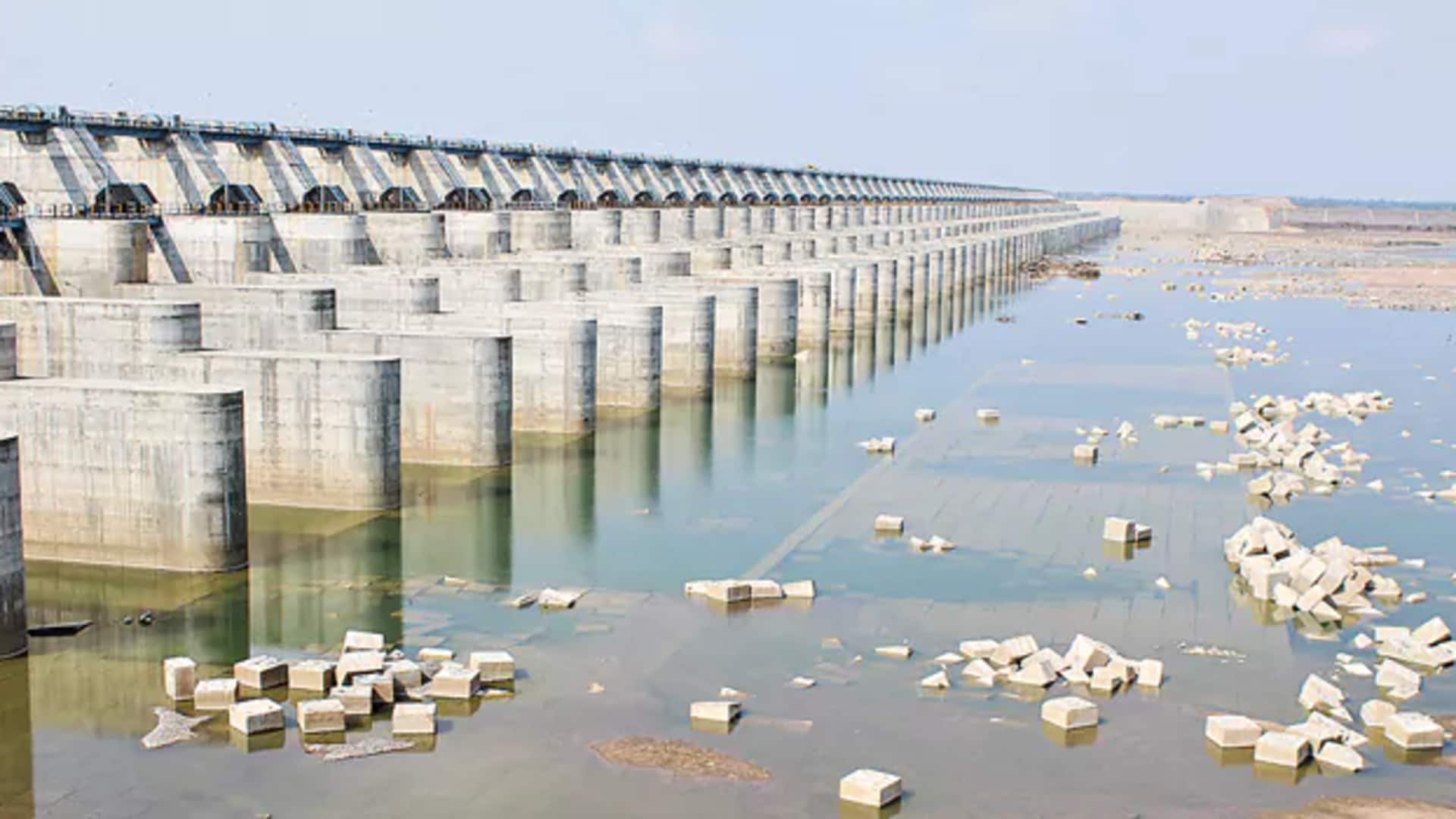 Kaleshwaram Project : మూడు బ్యారేజీలకు తొమ్మిది రకాల పరీక్షలకు ఏడాది సమయం: సీడబ్ల్యూపీఆర్ఎస్ Kaleshwaram Project : మూడు బ్యారేజీలకు తొమ్మిది రకాల పరీక్షలకు ఏడాది సమయం: సీడబ్ల్యూపీఆర్ఎస్