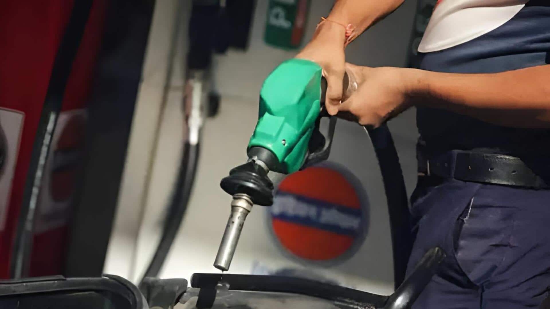 Premium Petrol And Diesel Prices: ప్రీమియం పెట్రోల్,డీజిల్ మళ్లీ పెరుగుదల.. జెట్ ఫ్యూయెల్ భారీగా పెంపు..తాజా ధరలు ఇవే