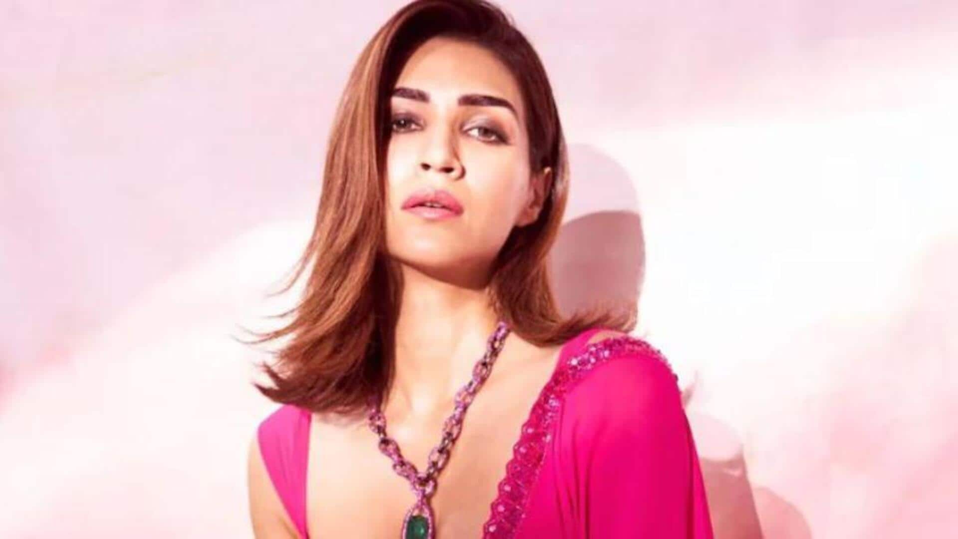 Kriti Sanon: 'లింగ వివక్ష ఇంకా ఇండస్ట్రీలో ఉంది'.. కృతి సనన్ సంచలన వ్యాఖ్యలు! Kriti Sanon: 'లింగ వివక్ష ఇంకా ఇండస్ట్రీలో ఉంది'.. కృతి సనన్ సంచలన వ్యాఖ్యలు!