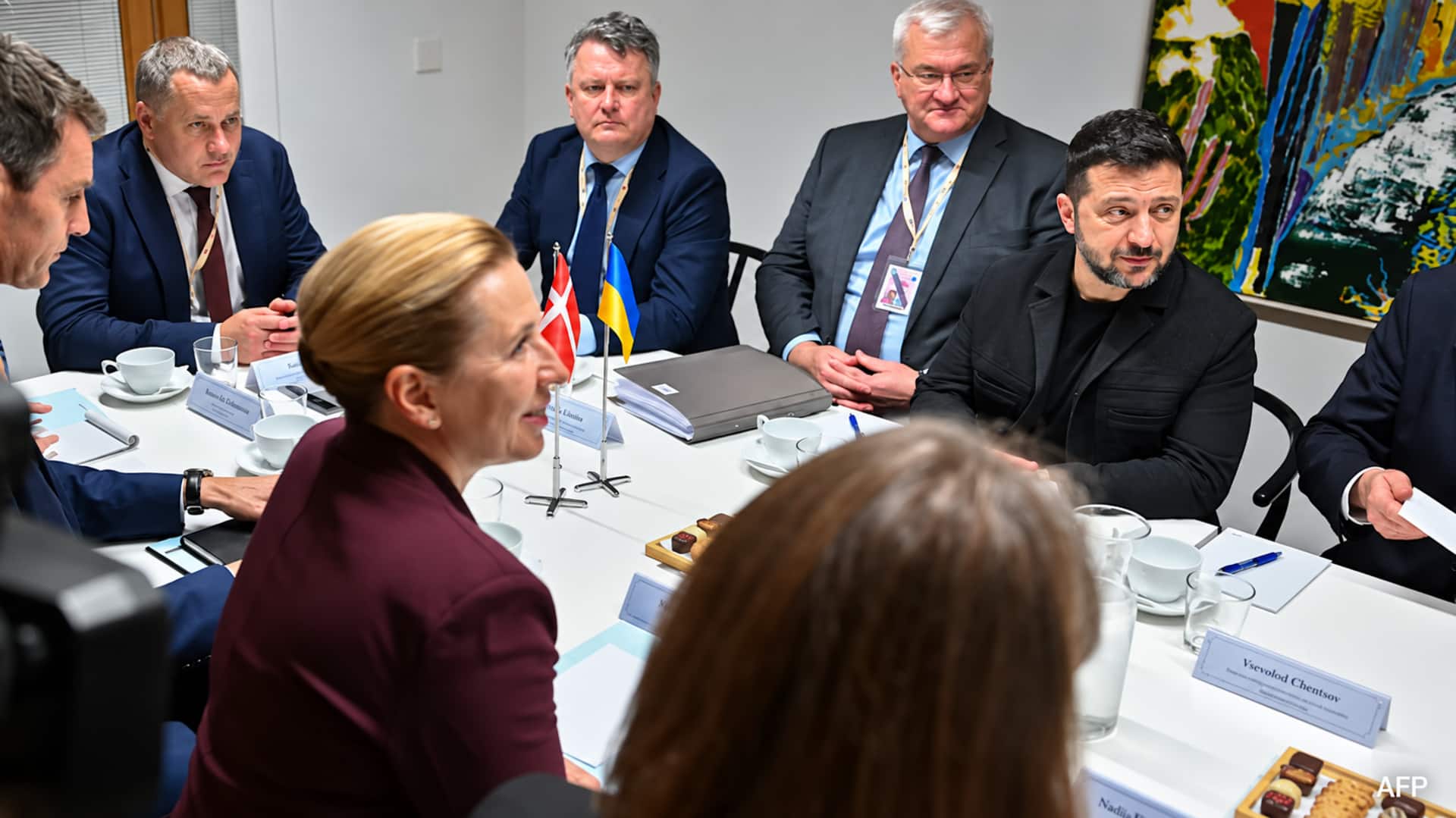 Zelensky: ట్రంప్ ఆయిల్ డీల్‌తో ఉక్రెయిన్ ఆందోళన.. ఐరోపా మద్దతు కోసం జెలెన్‌స్కీ ప్రయత్నాలు