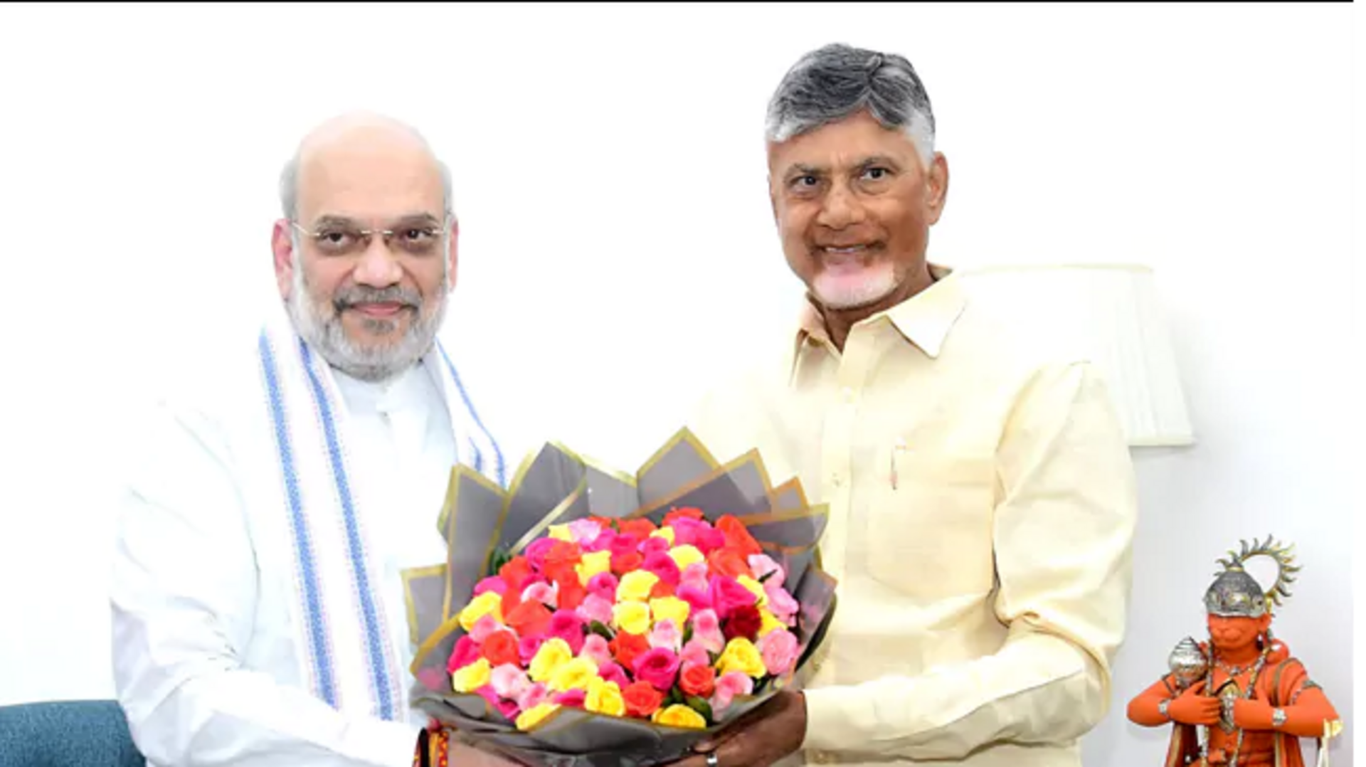 CM Chandrababu: భూకబ్జా నిరోధక చట్టాన్ని ఆమోదించండి.. కేంద్ర హోం మంత్రి అమిత్‌షాకు సీఎం చంద్రబాబు వినతి 