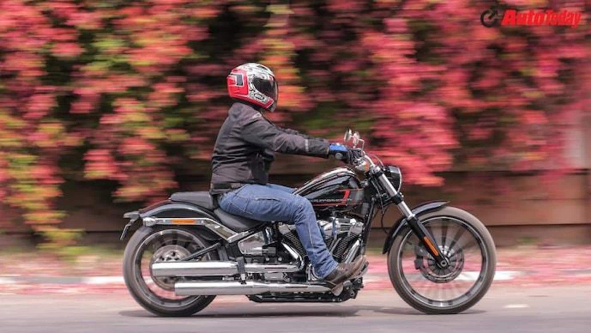 Two wheelers: జూలై 15 నుండి భారత రహదారులపై ద్విచక్ర వాహనాలకు టోల్ ఫీజు.. త్వరలో ప్రకటన..? Two wheelers: జూలై 15 నుండి భారత రహదారులపై ద్విచక్ర వాహనాలకు టోల్ ఫీజు.. త్వరలో ప్రకటన..?