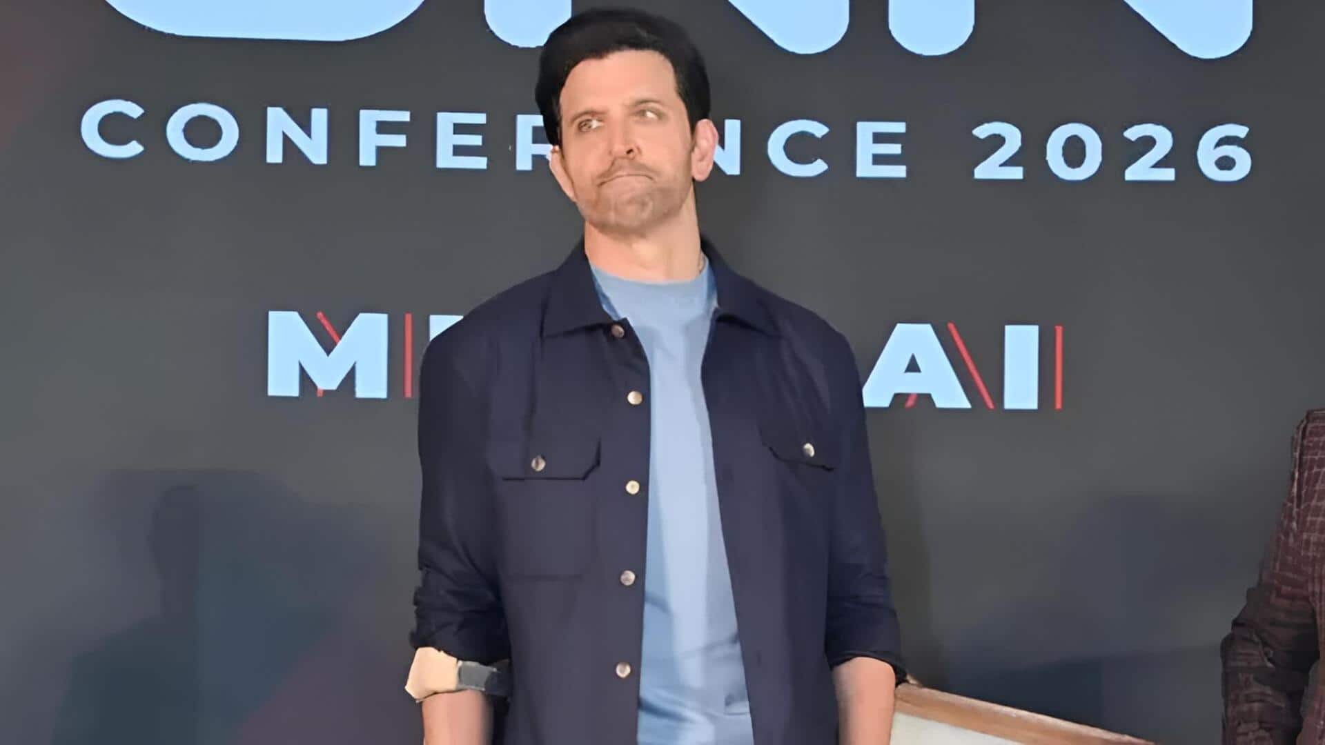 Hrithik Roshan: చేతికర్రతో కనిపించిన హృతిక్‌.. అసలు కారణం చెప్పిన నటుడు
