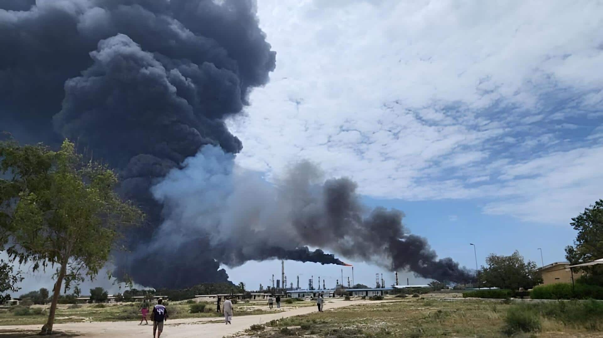 Us-Iran: కాల్పుల విరమణకు అంగీకారం.. గంటల్లోనే లావన్ ద్వీపం చమురు కేంద్రంపై దాడి