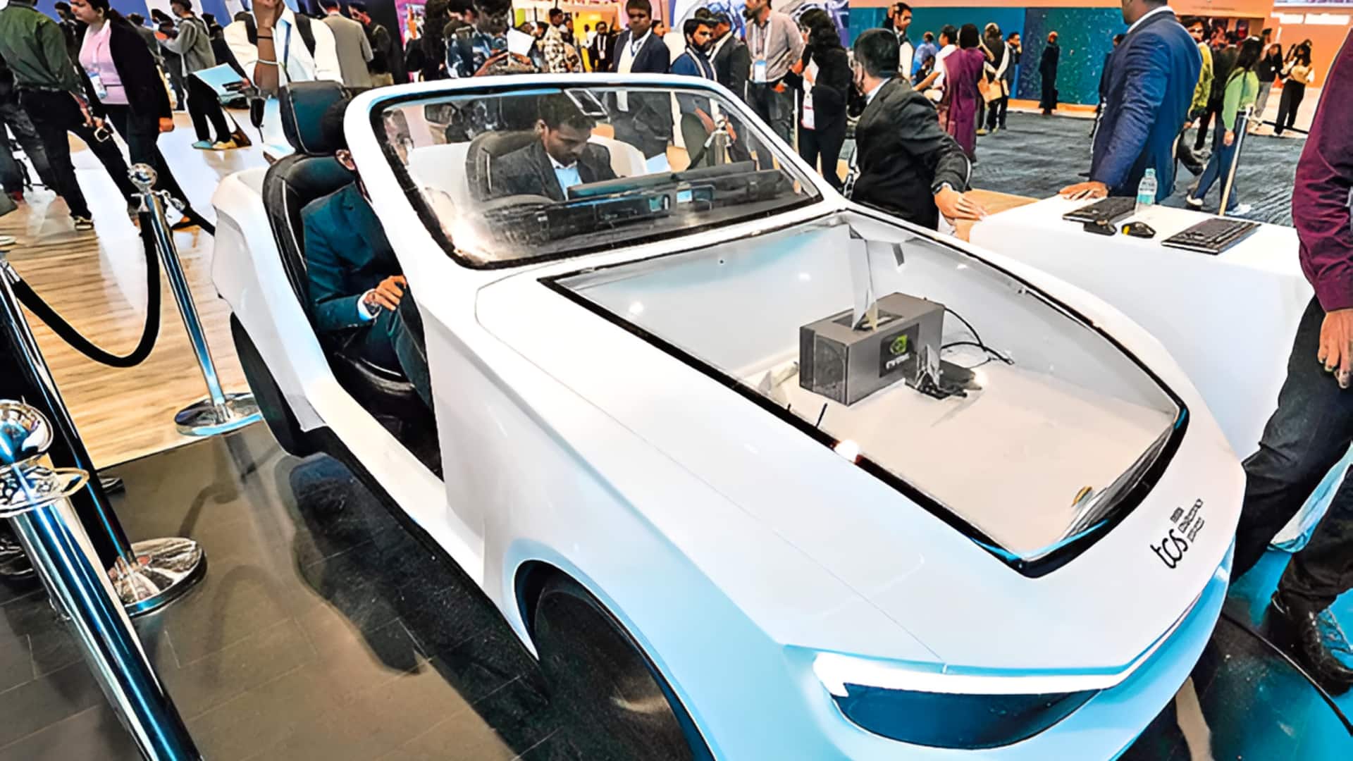 Andhra Pradesh: రోడ్డు ప్రమాదాల నివారణకు త్వరలో వీ2వీ వ్యవస్థ