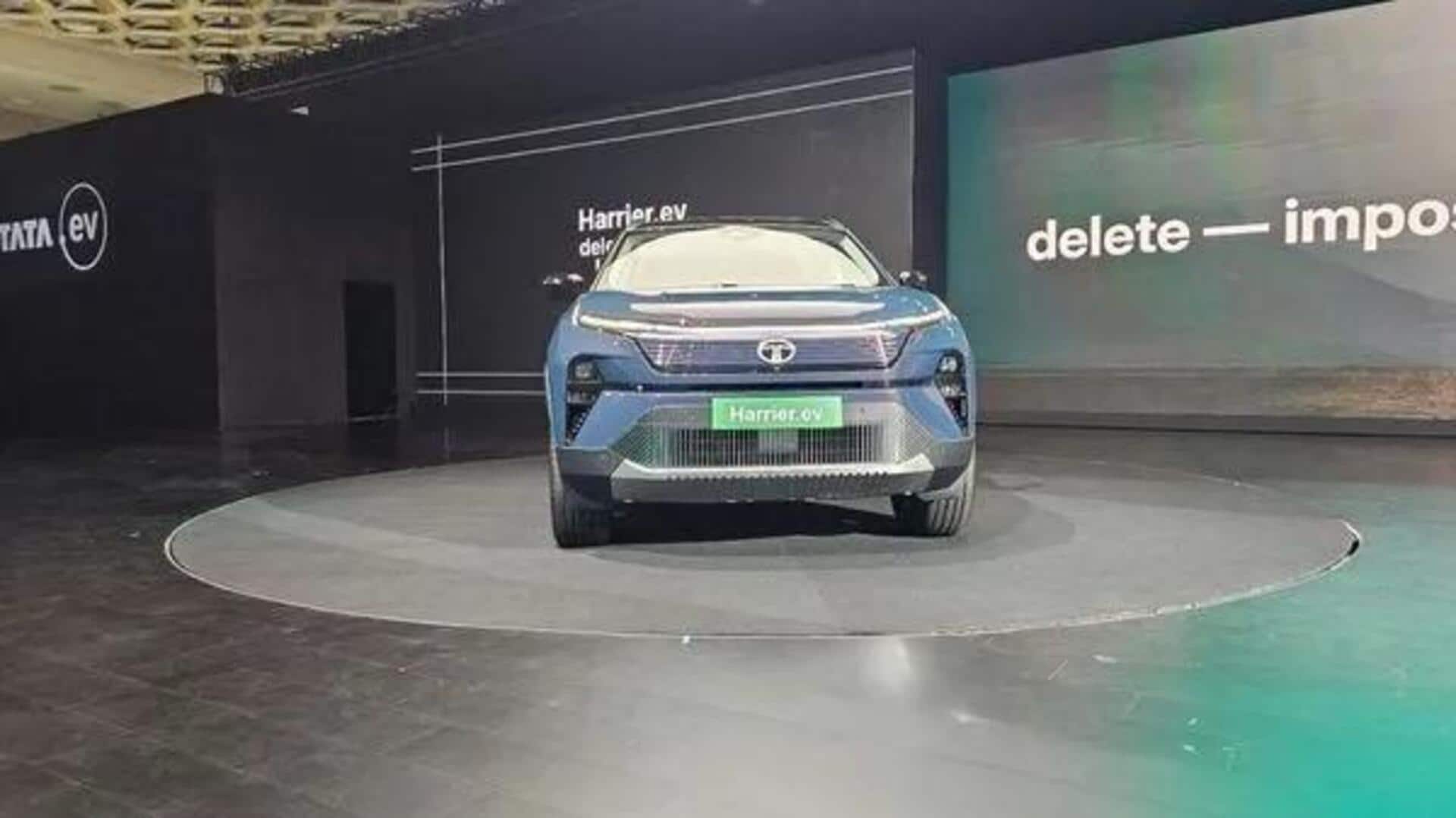 Tata Harrier ev: ఫ్లాగ్షిప్ ఎస్యూవీ హారియర్ ఈవీని లాంచ్ చేసిన టాటా.. ఒక్కసారి ఛార్జి చేస్తే 627 కిలోమీటర్ల ప్రయాణం Tata Harrier ev: ఫ్లాగ్షిప్ ఎస్యూవీ హారియర్ ఈవీని లాంచ్ చేసిన టాటా.. ఒక్కసారి ఛార్జి చేస్తే 627 కిలోమీటర్ల ప్రయాణం