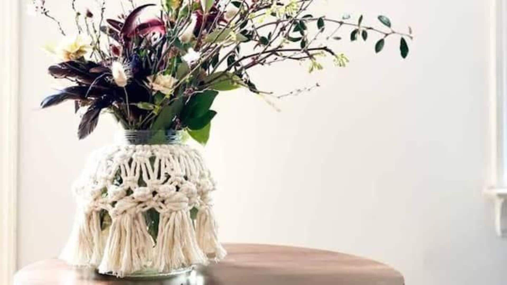 Bohemian flower pots: ఇంటికి బోహెమియన్ లుక్.. థ్రిఫ్ట్ స్టోర్‌లో దొరికే వింటేజ్ పూల కుండీలు!