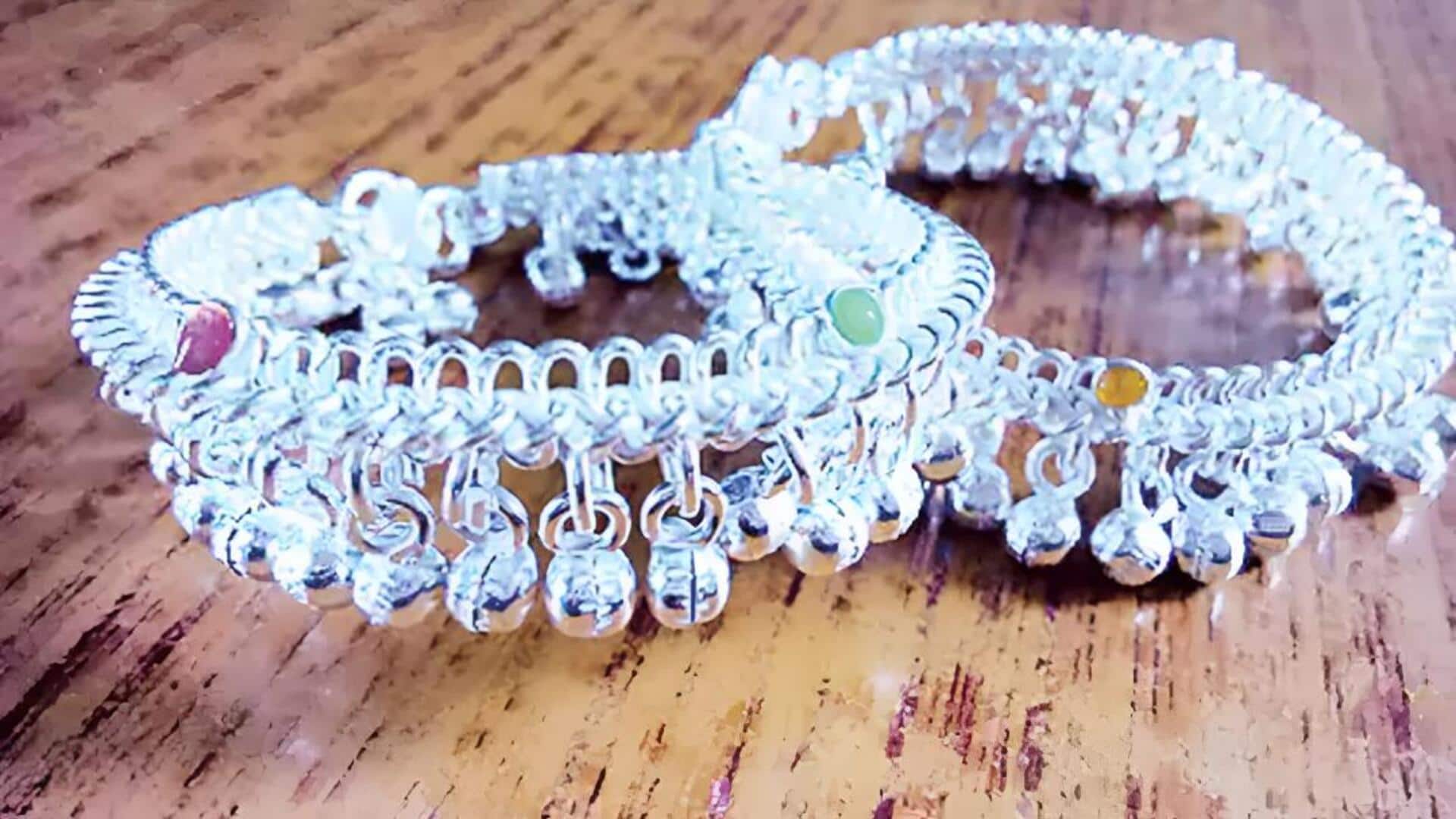 Hallmarking to Silver: పెరుగుతున్న ధరల మధ్య వెండికి తప్పనిసరిగా  హాల్‌మార్కింగ్‌.. యోచనలో కేంద్రం 