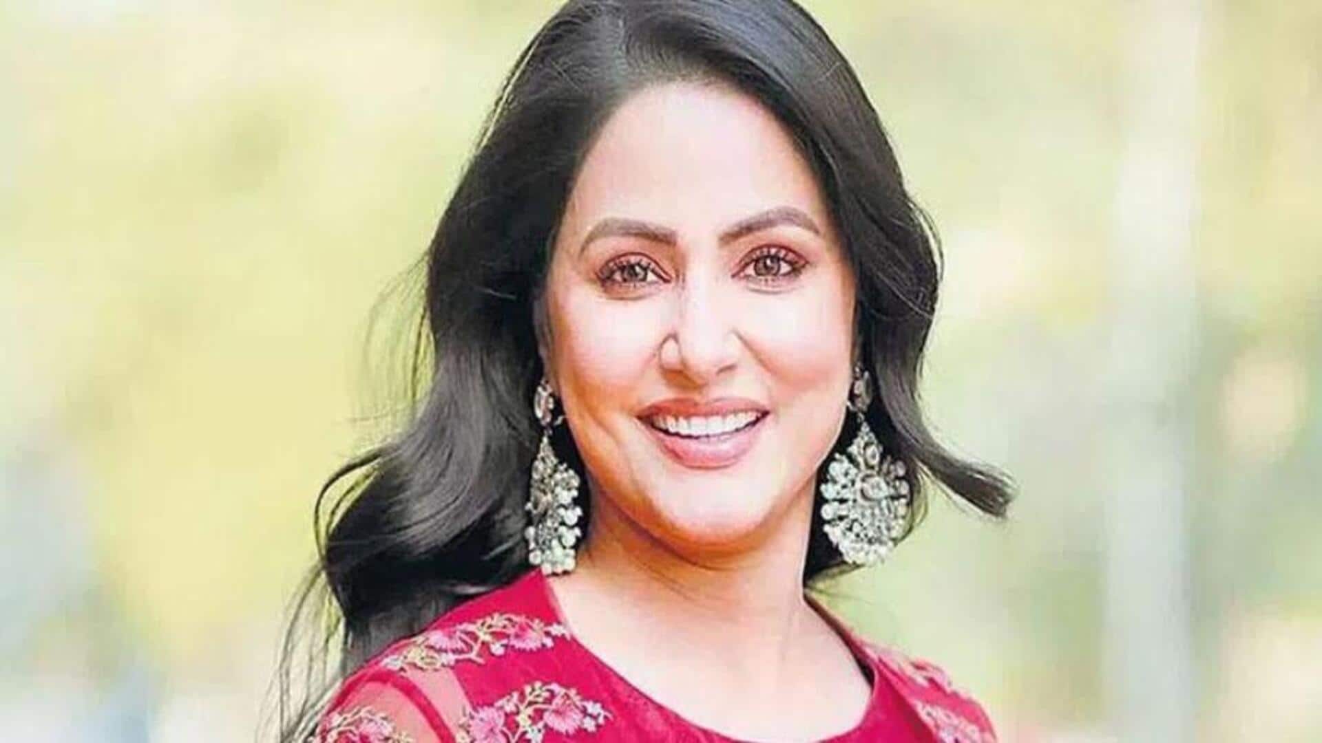 Hina Khan: క్యాన్సర్తో పోరాడుతున్న నటి హీనా ఖాన్.. తాజా లుక్ వైరల్ Hina Khan: క్యాన్సర్తో పోరాడుతున్న నటి హీనా ఖాన్.. తాజా లుక్ వైరల్