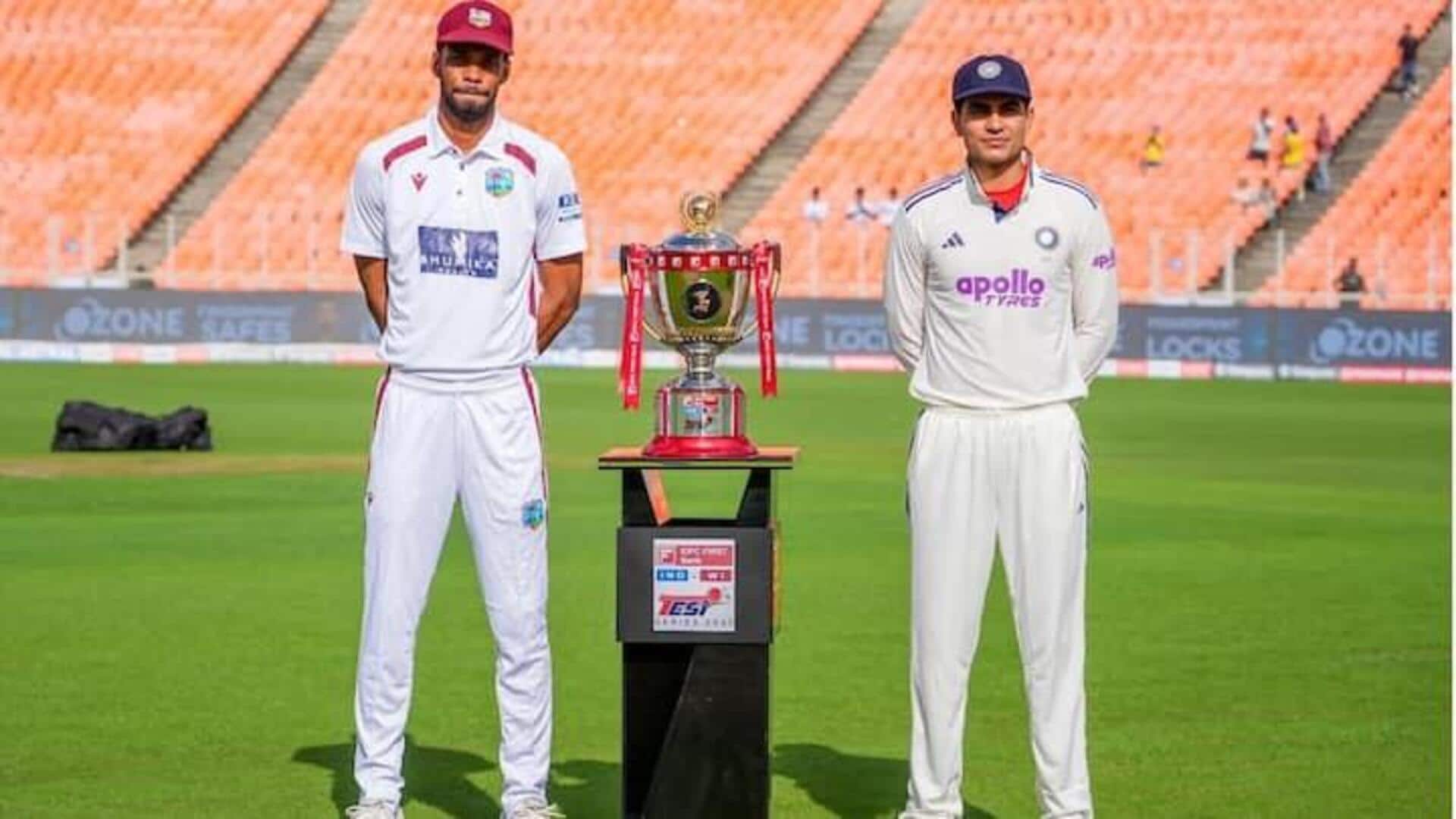 IND vs WI Test: టాస్ గెలిచి బ్యాటింగ్ ఎంచుకున్న టీమిండియా కెప్టెన్ శుభ్మన్ గిల్.. IND vs WI Test: టాస్ గెలిచి బ్యాటింగ్ ఎంచుకున్న టీమిండియా కెప్టెన్ శుభ్మన్ గిల్..