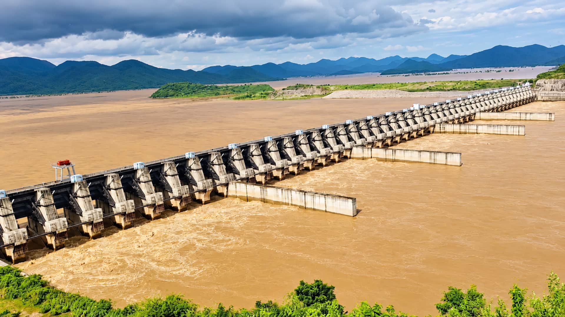 Polavaram Project: పోలవరం ప్రాజెక్టులో డ్యాంతోపాటు మరో 7 కీలక పనులు