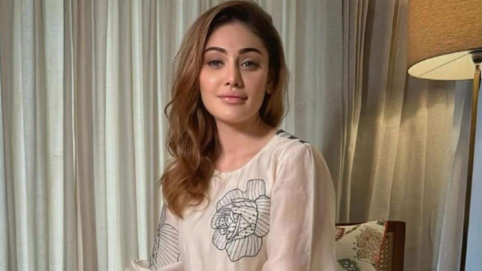 Shefali Jariwala: 'కాంటా లగా' ఫేమ్ షఫాలీ మృతి.. ఖాళీ కడుపుతో ఇంజెక్షన్ కారణమా? Shefali Jariwala: 'కాంటా లగా' ఫేమ్ షఫాలీ మృతి.. ఖాళీ కడుపుతో ఇంజెక్షన్ కారణమా?