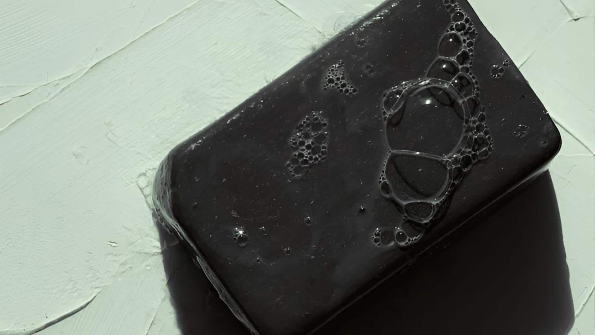 african black soap: మెరిసే చర్మం కోసం ఆఫ్రికన్‌ బ్లాక్‌ సోప్‌.. ఇలా వాడితేనే బెటర్‌!